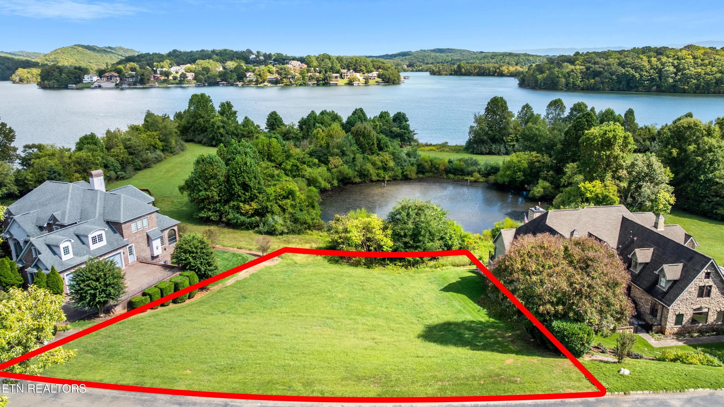 340 Cormorant Drive, Vonore, TN - Fort Loudoun and Tellico Lake Real Estate - Image# 1