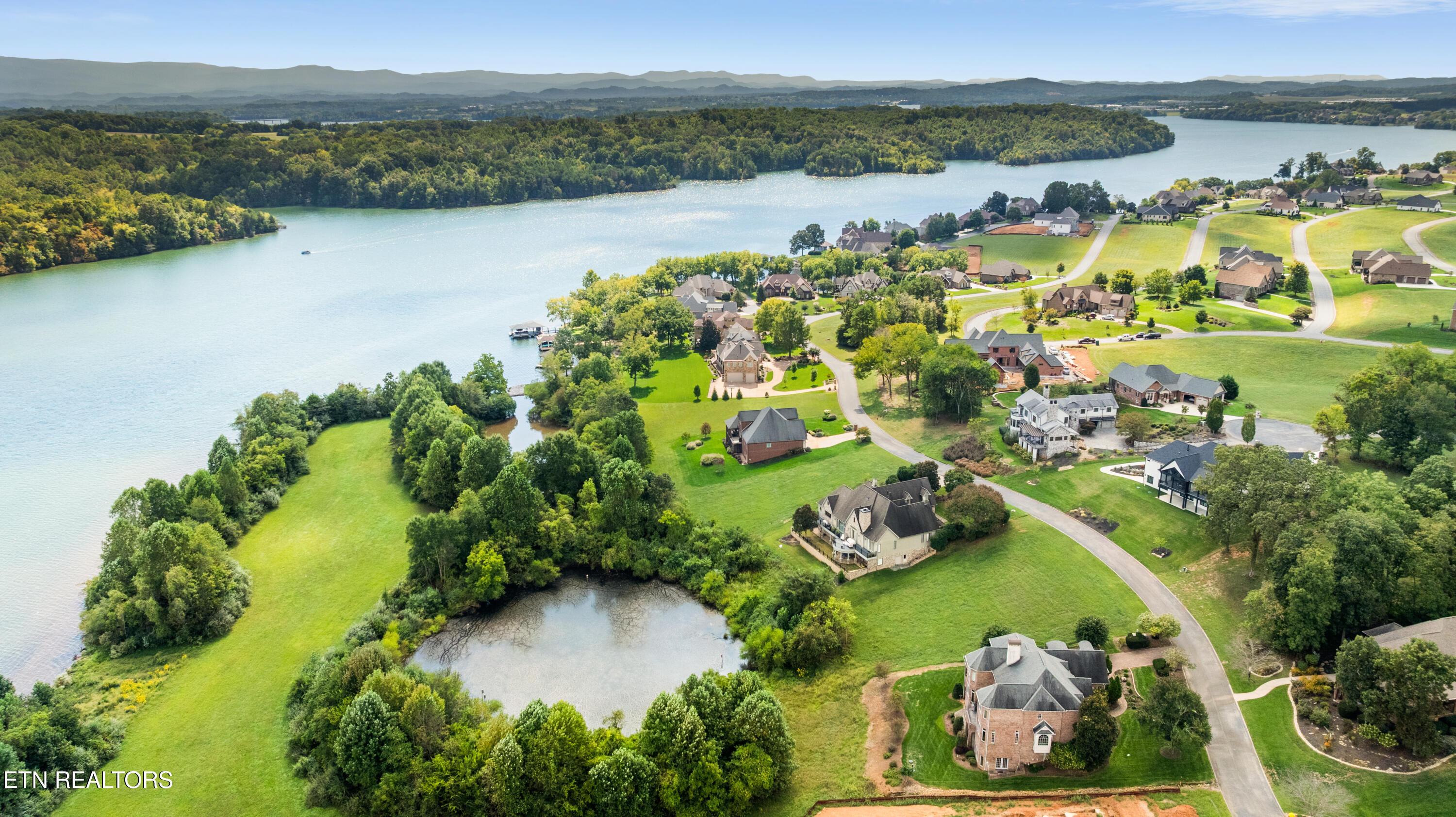 340 Cormorant Drive, Vonore, TN - Fort Loudoun and Tellico Lake Real Estate - Image# 8