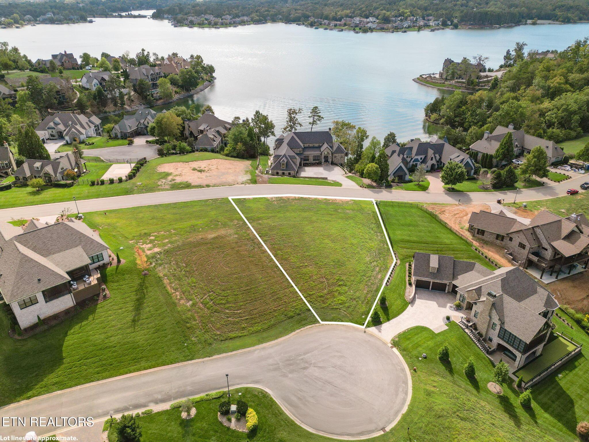 625 Cypress Pointe Drive, Lenoir City, TN - Fort Loudoun and Tellico Lake Real Estate - Image# 5