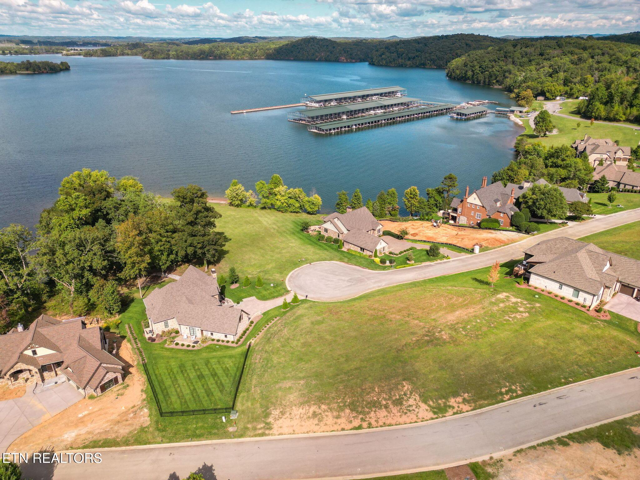 625 Cypress Pointe Drive, Lenoir City, TN - Fort Loudoun and Tellico Lake Real Estate - Image# 8