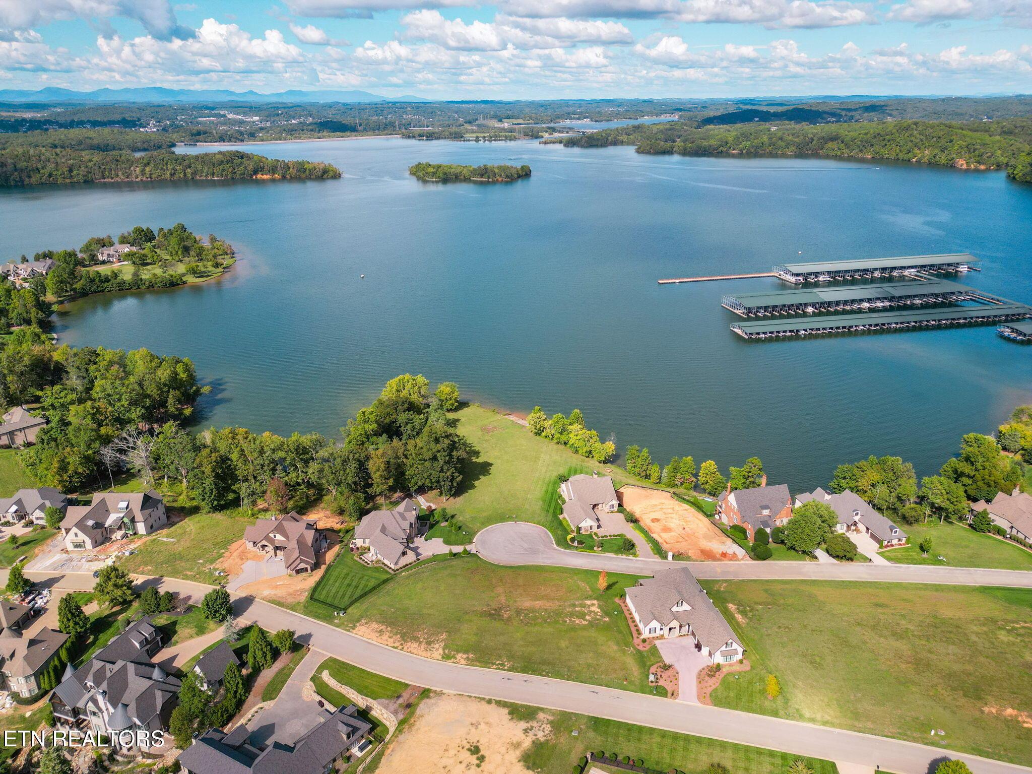 625 Cypress Pointe Drive, Lenoir City, TN - Fort Loudoun and Tellico Lake Real Estate - Image# 12