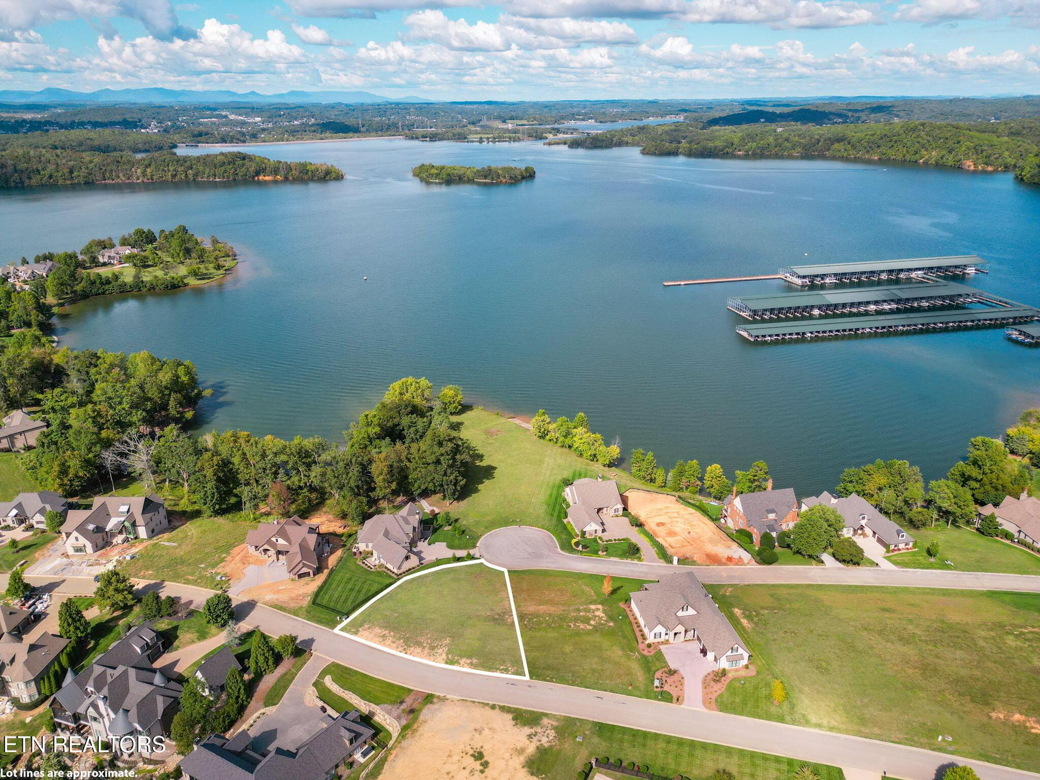625 Cypress Pointe Drive, Lenoir City, TN - Fort Loudoun and Tellico Lake Real Estate - Image# 13
