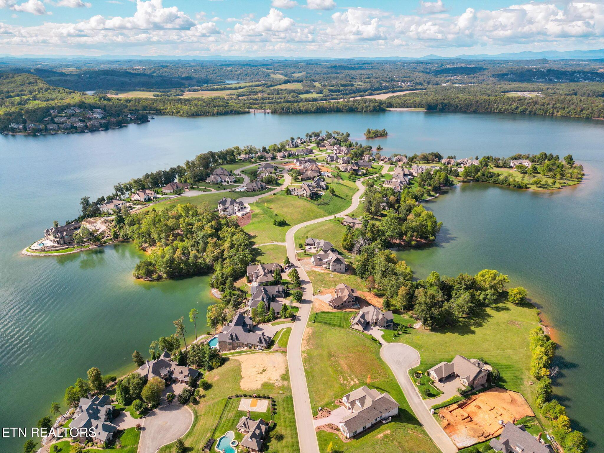 625 Cypress Pointe Drive, Lenoir City, TN - Fort Loudoun and Tellico Lake Real Estate - Image# 14