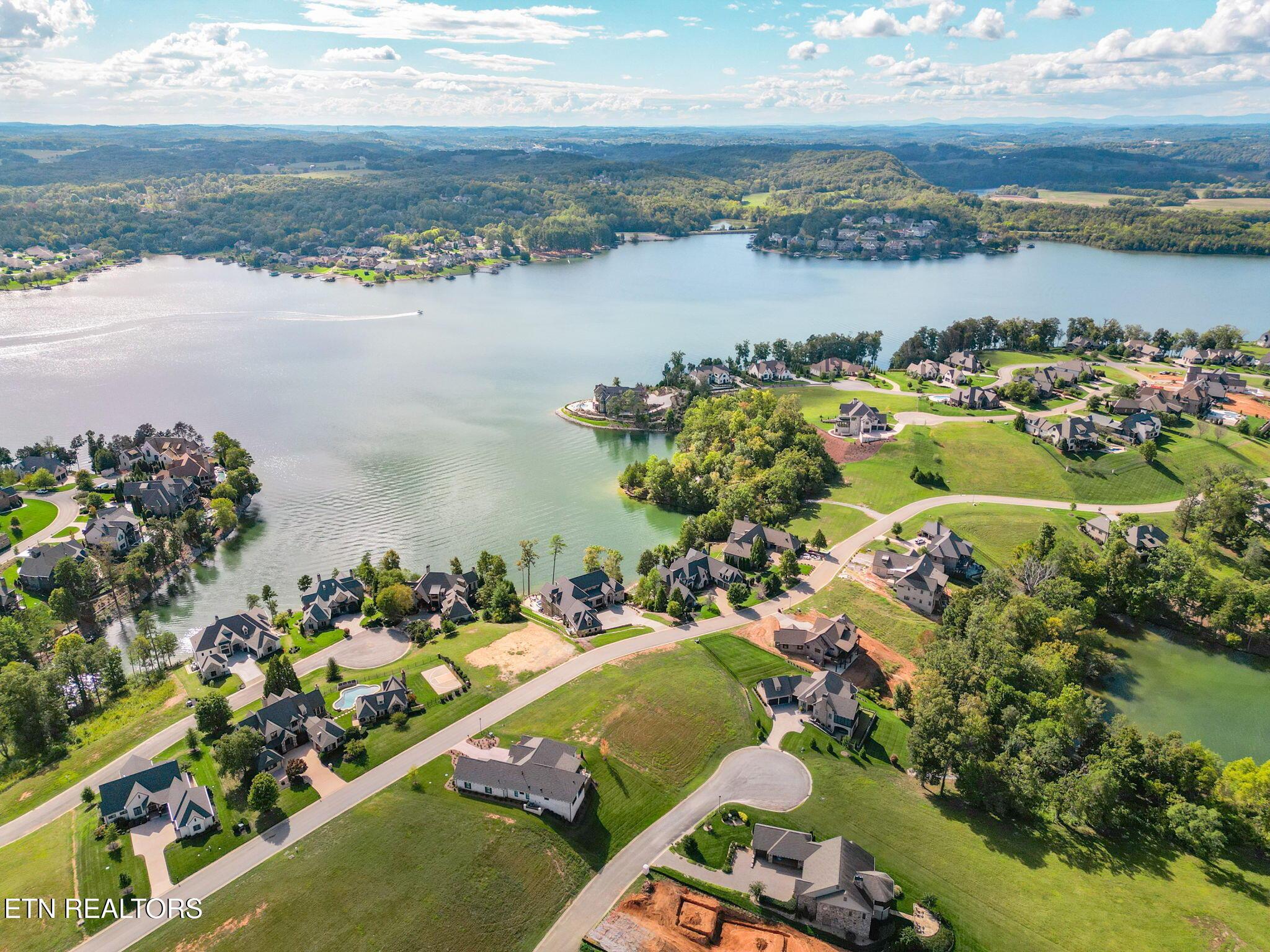 625 Cypress Pointe Drive, Lenoir City, TN - Fort Loudoun and Tellico Lake Real Estate - Image# 16