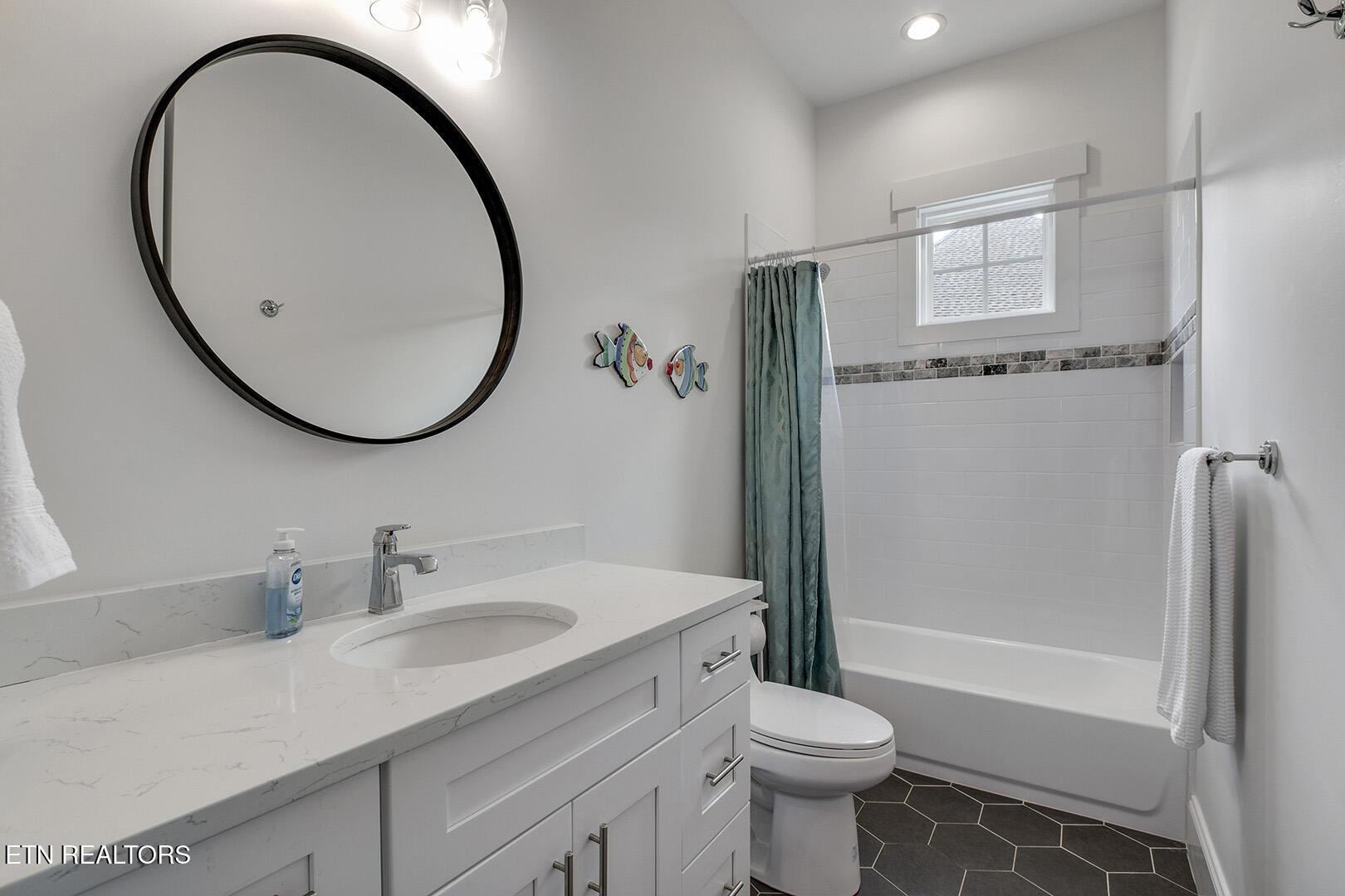 202 Choowa Trace, Loudon, TN - Fort Loudoun and Tellico Lake Real Estate - Image# 27