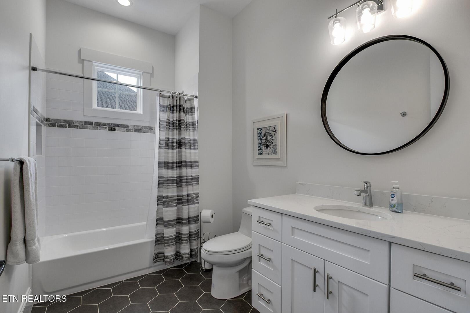 202 Choowa Trace, Loudon, TN - Fort Loudoun and Tellico Lake Real Estate - Image# 33