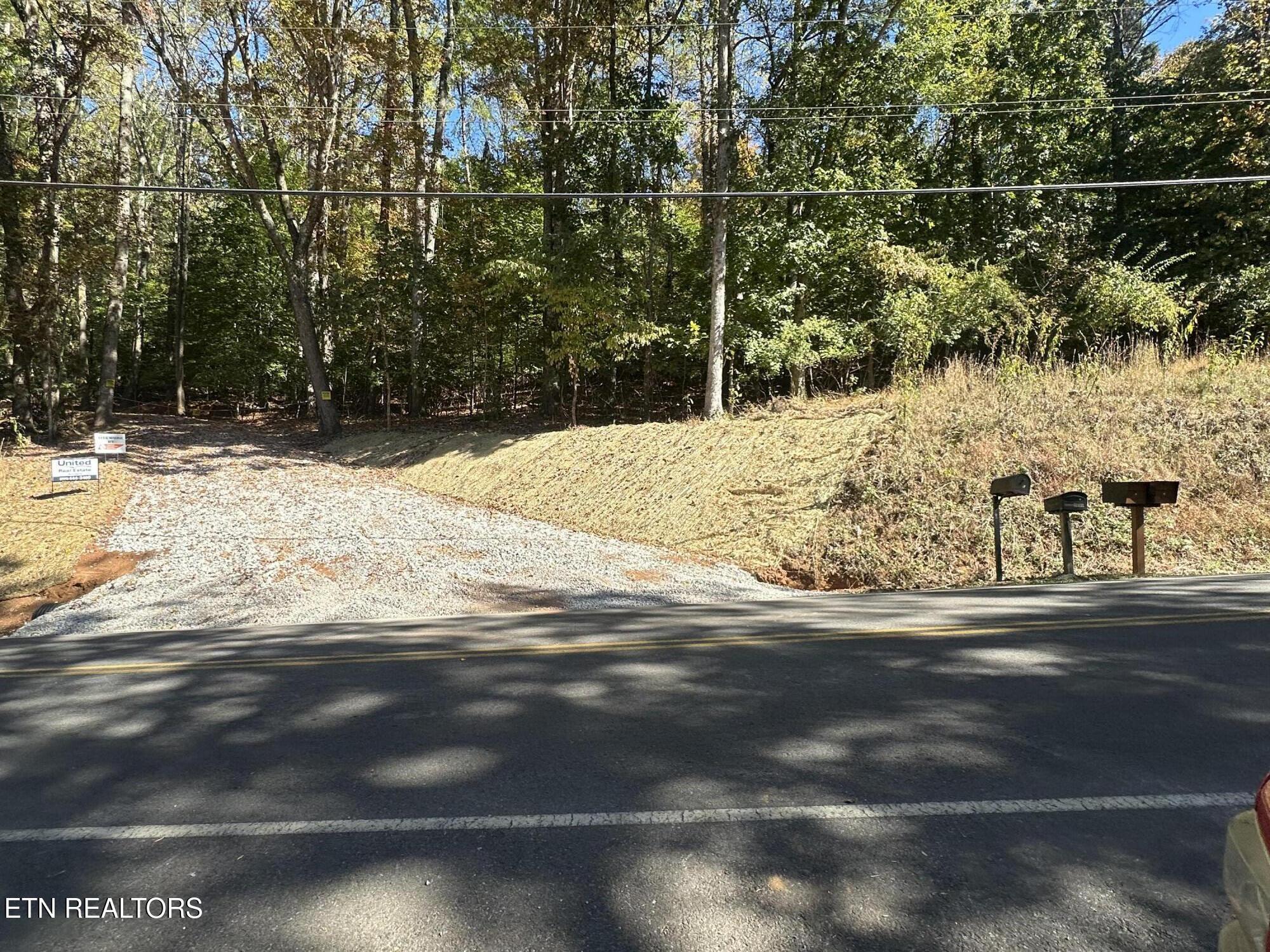 2050 Jones Bend Rd, Louisville, TN - Fort Loudoun and Tellico Lake Real Estate - Image# 5