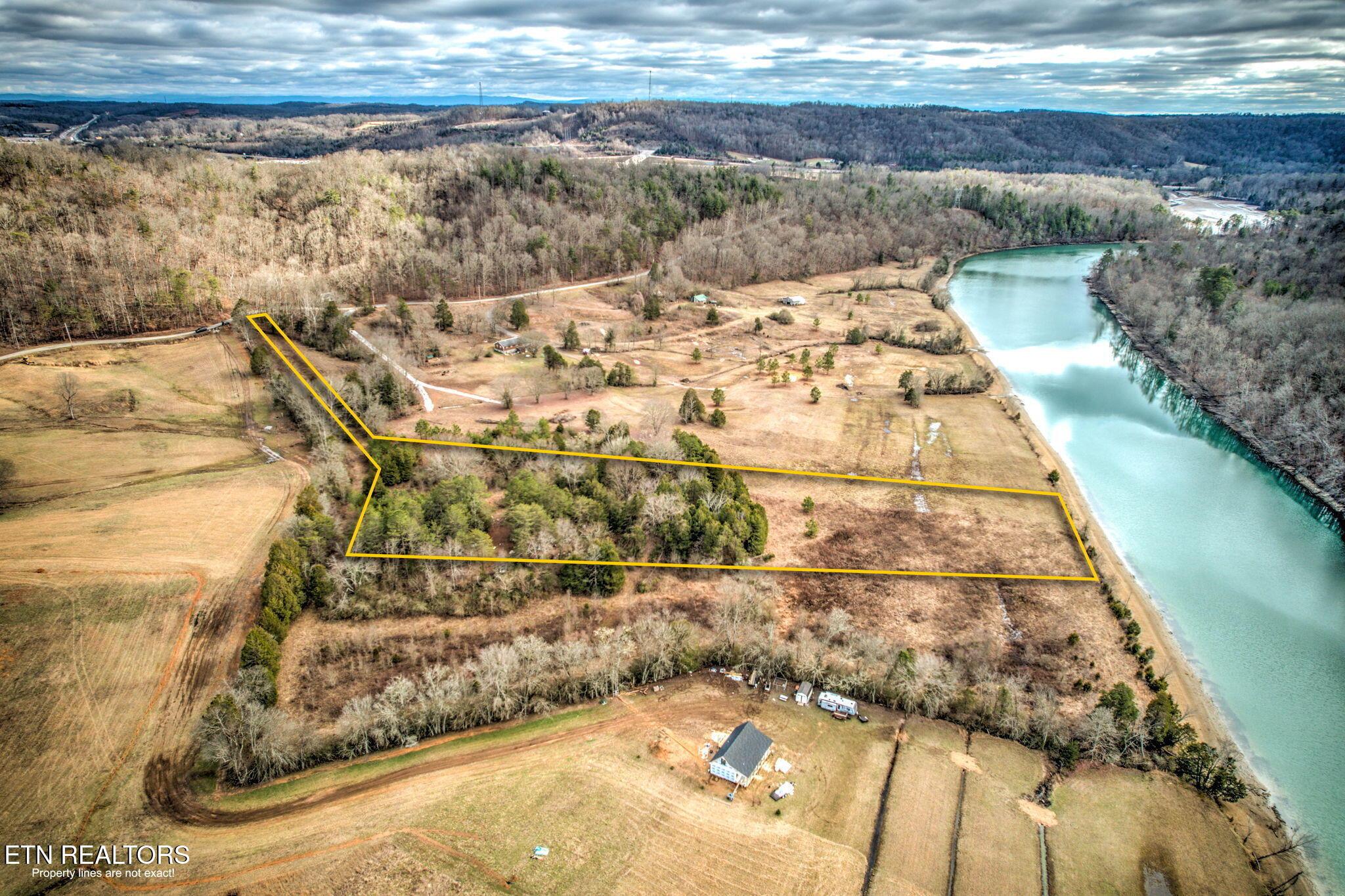 321 Blackburn Lane, Lenoir City, TN