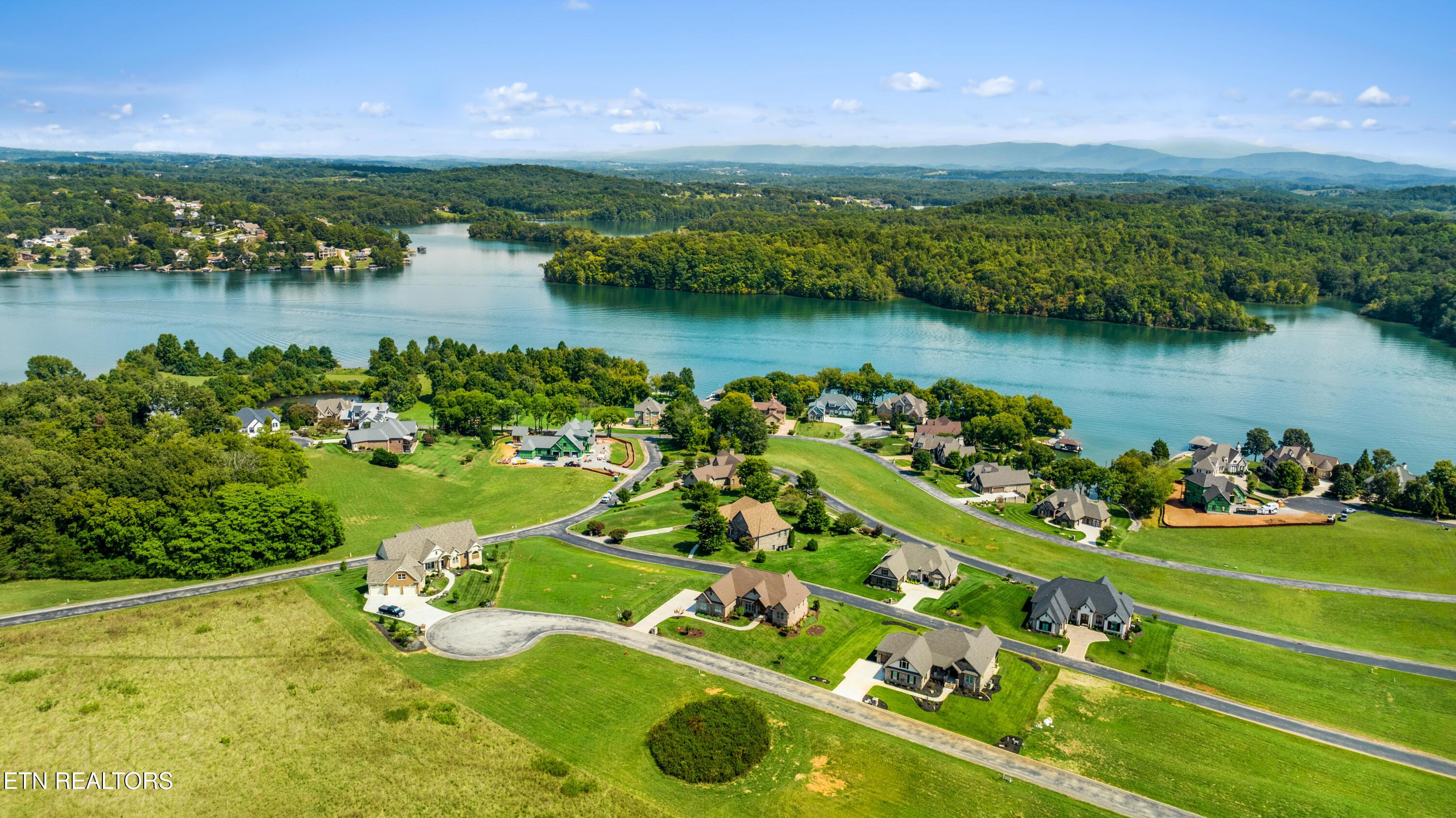 320 Watercrest Drive, Vonore, TN - Fort Loudoun and Tellico Lake Real Estate - Image# 48