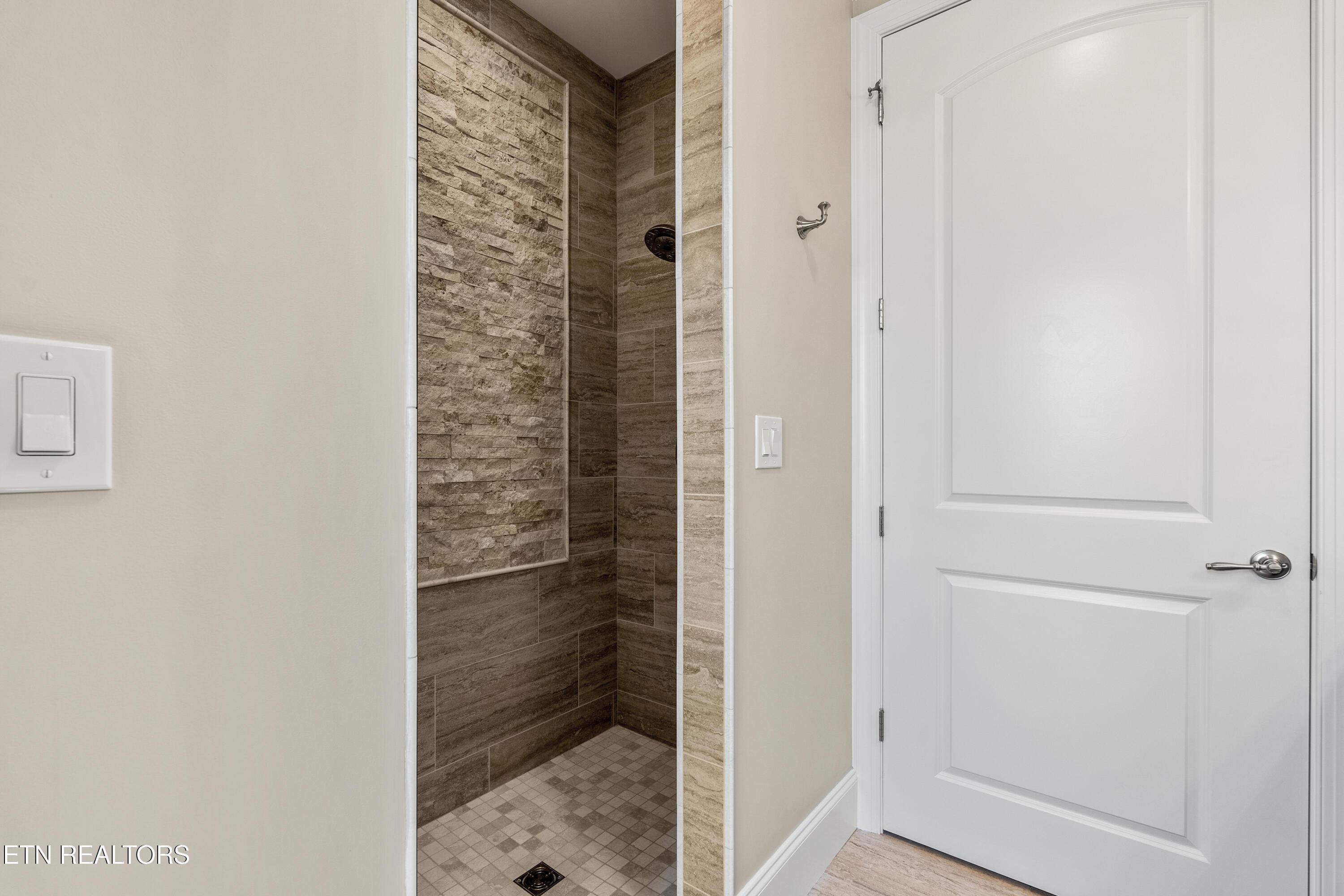 320 Watercrest Drive, Vonore, TN - Fort Loudoun and Tellico Lake Real Estate - Image# 17