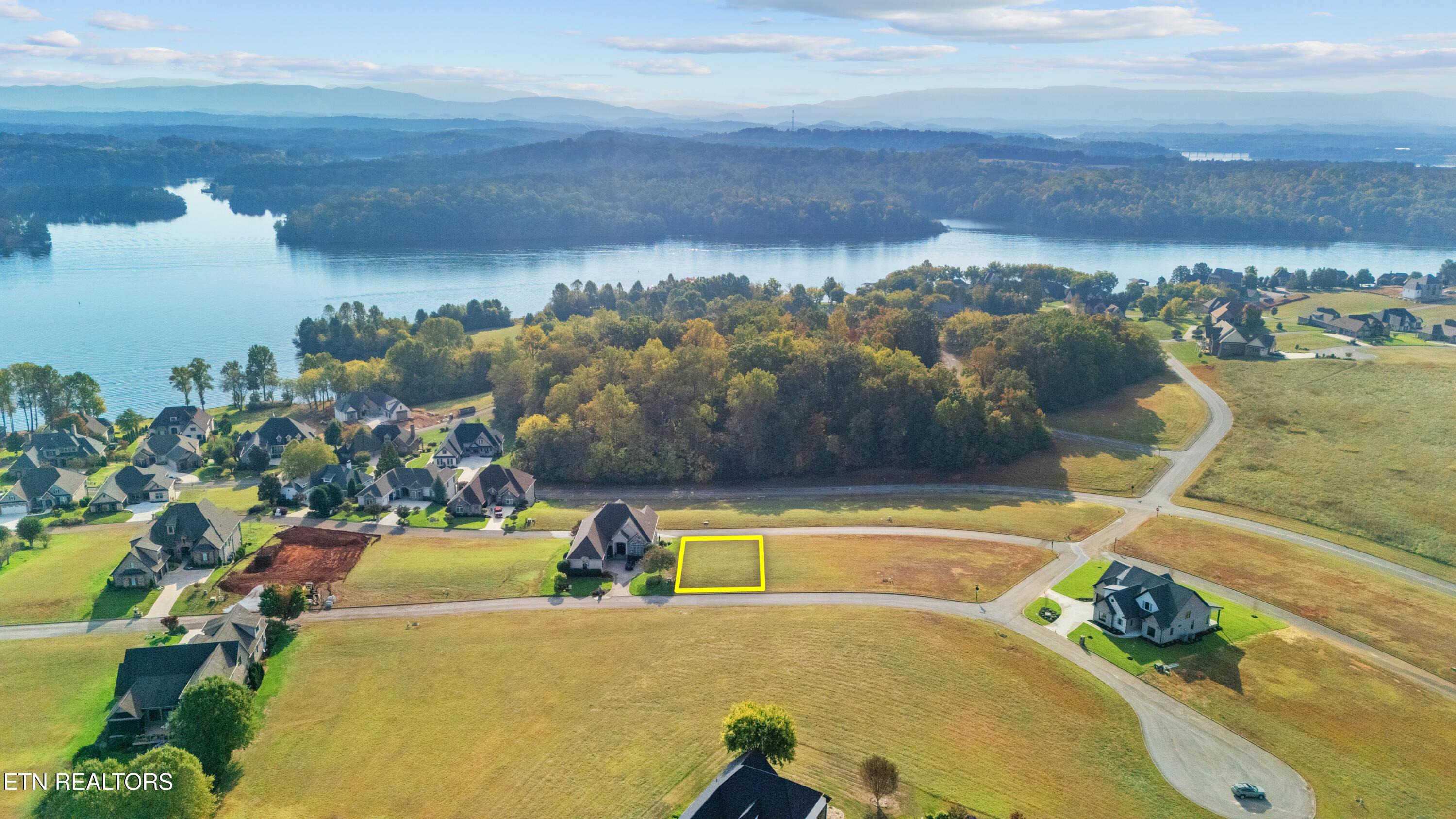 220 Grandville Court, Vonore, TN