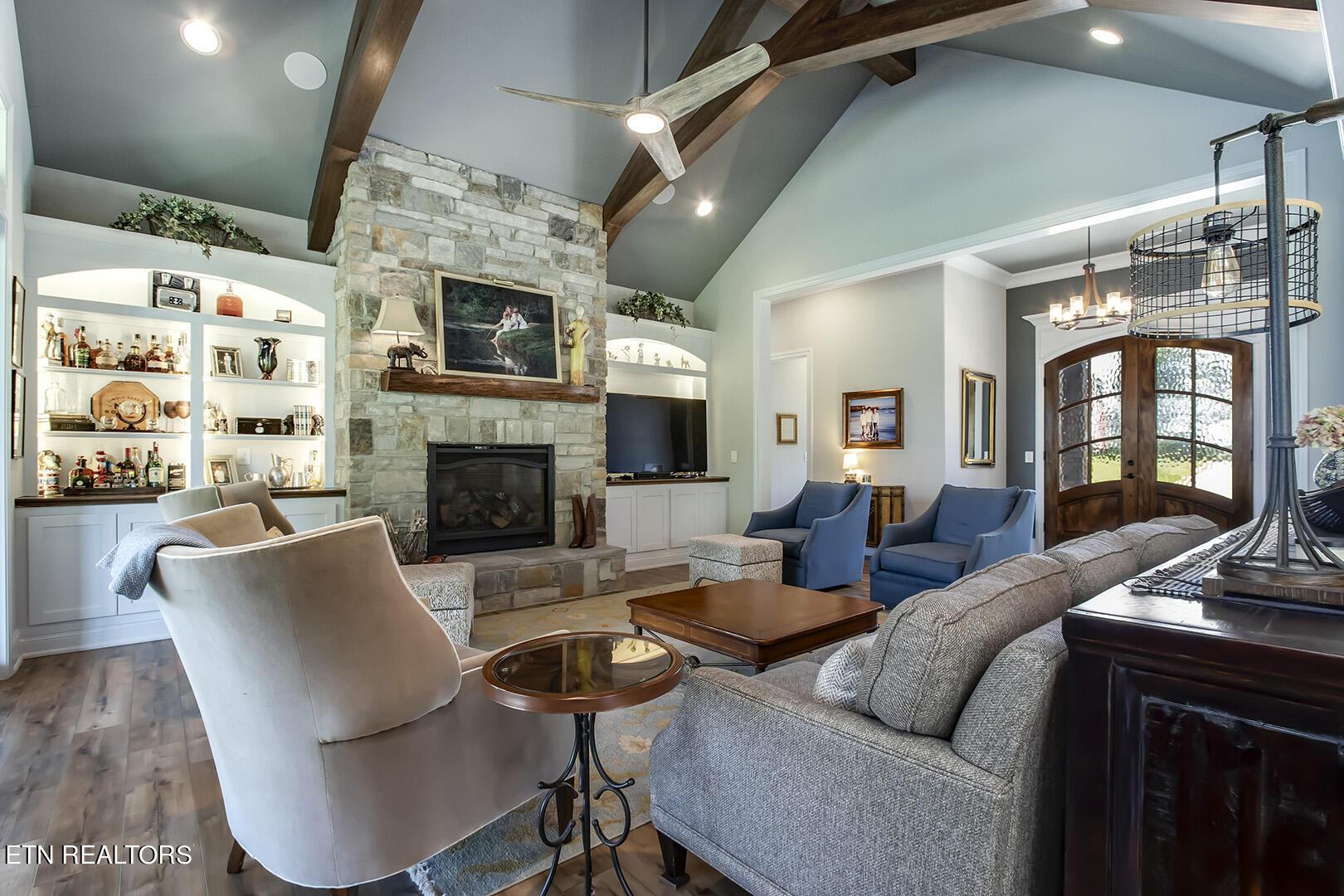 17012 Lighthouse Pointe Drive, Lenoir City, TN - Fort Loudoun and Tellico Lake Real Estate - Image# 8