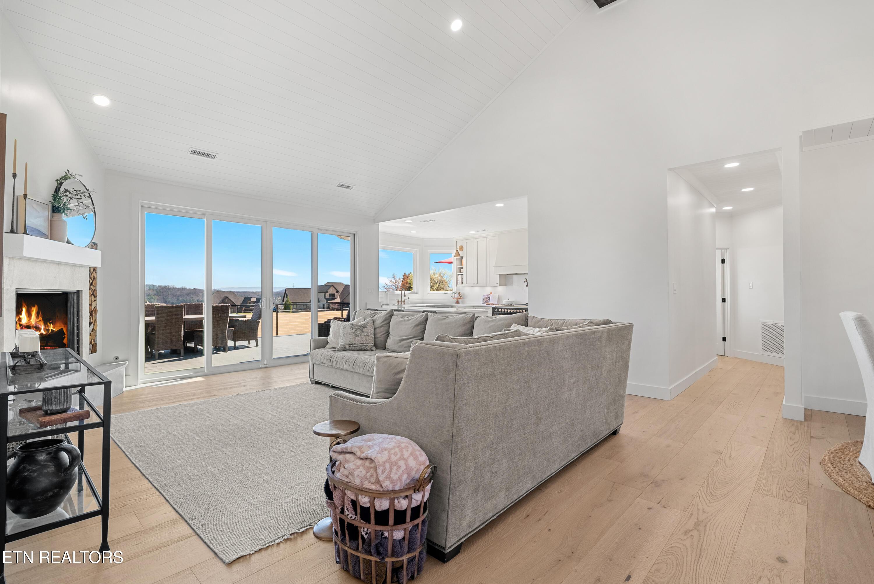 211 Osprey Circle, Vonore, TN - Fort Loudoun and Tellico Lake Real Estate - Image# 8