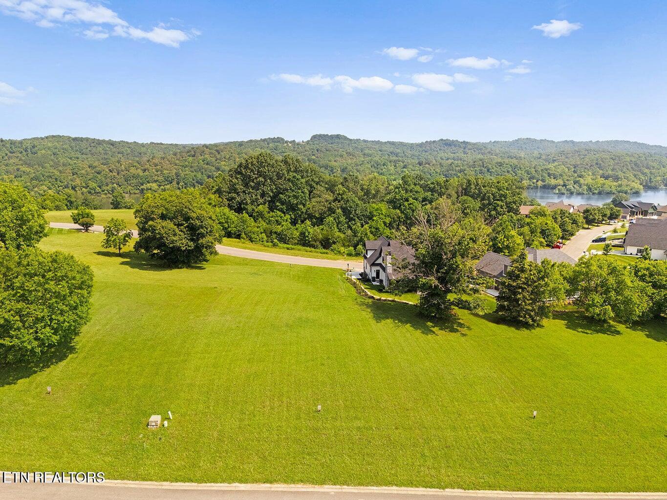 1740 Eagle Point Drive, Loudon, TN - Fort Loudoun and Tellico Lake Real Estate - Image# 4