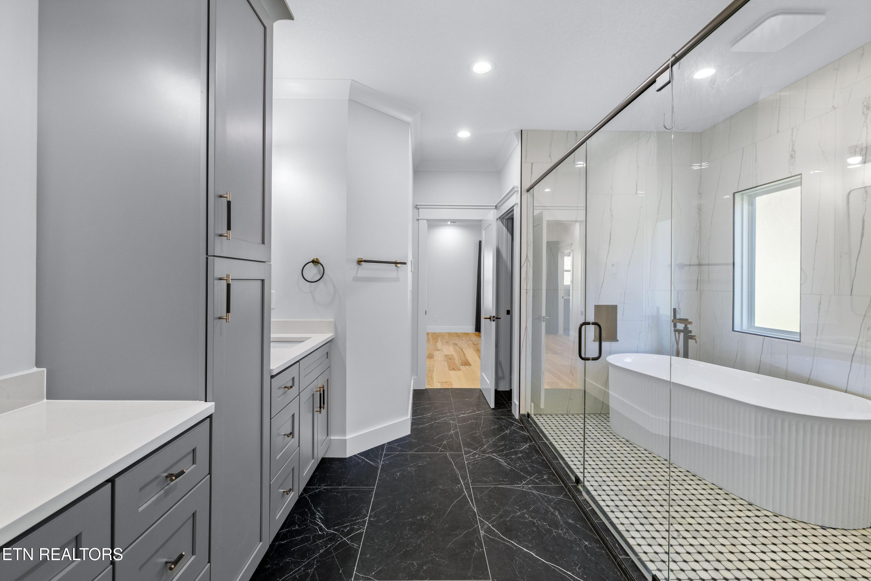 316 Ootsima Lane, Loudon, TN - Fort Loudoun and Tellico Lake Real Estate - Image# 26