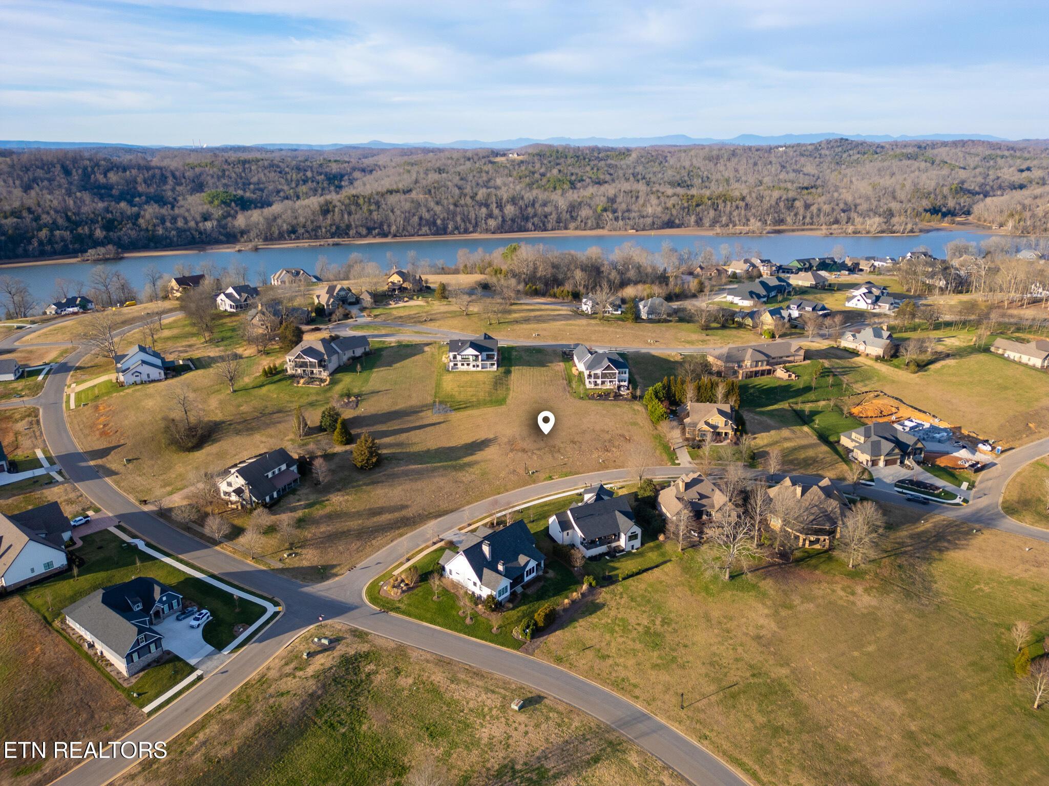 325 Chestnut Lane, Loudon, TN - Fort Loudoun and Tellico Lake Real Estate - Image# 2