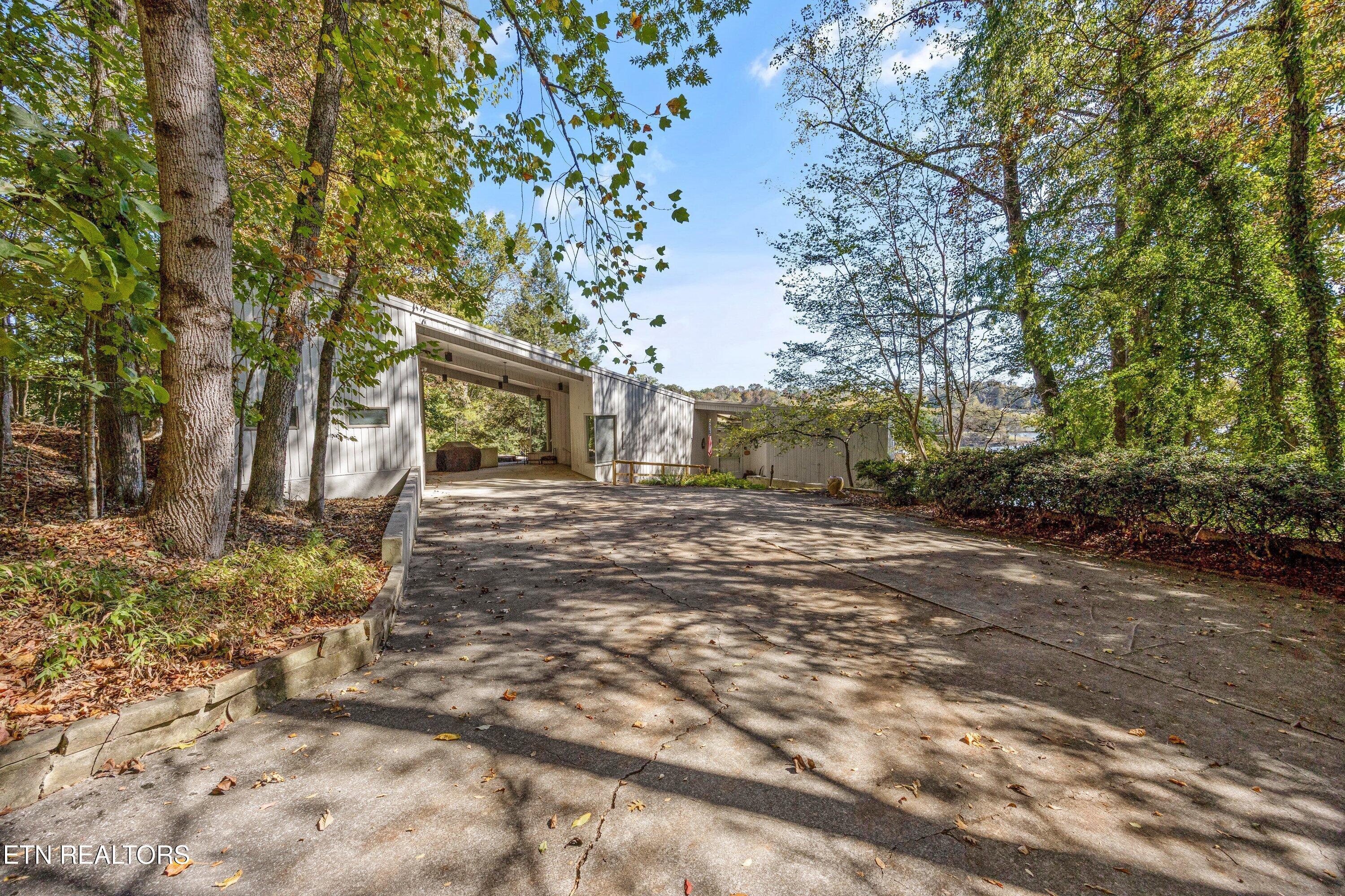 8832 Cove Point Lane, Knoxville, TN - Fort Loudoun and Tellico Lake Real Estate - Image# 5