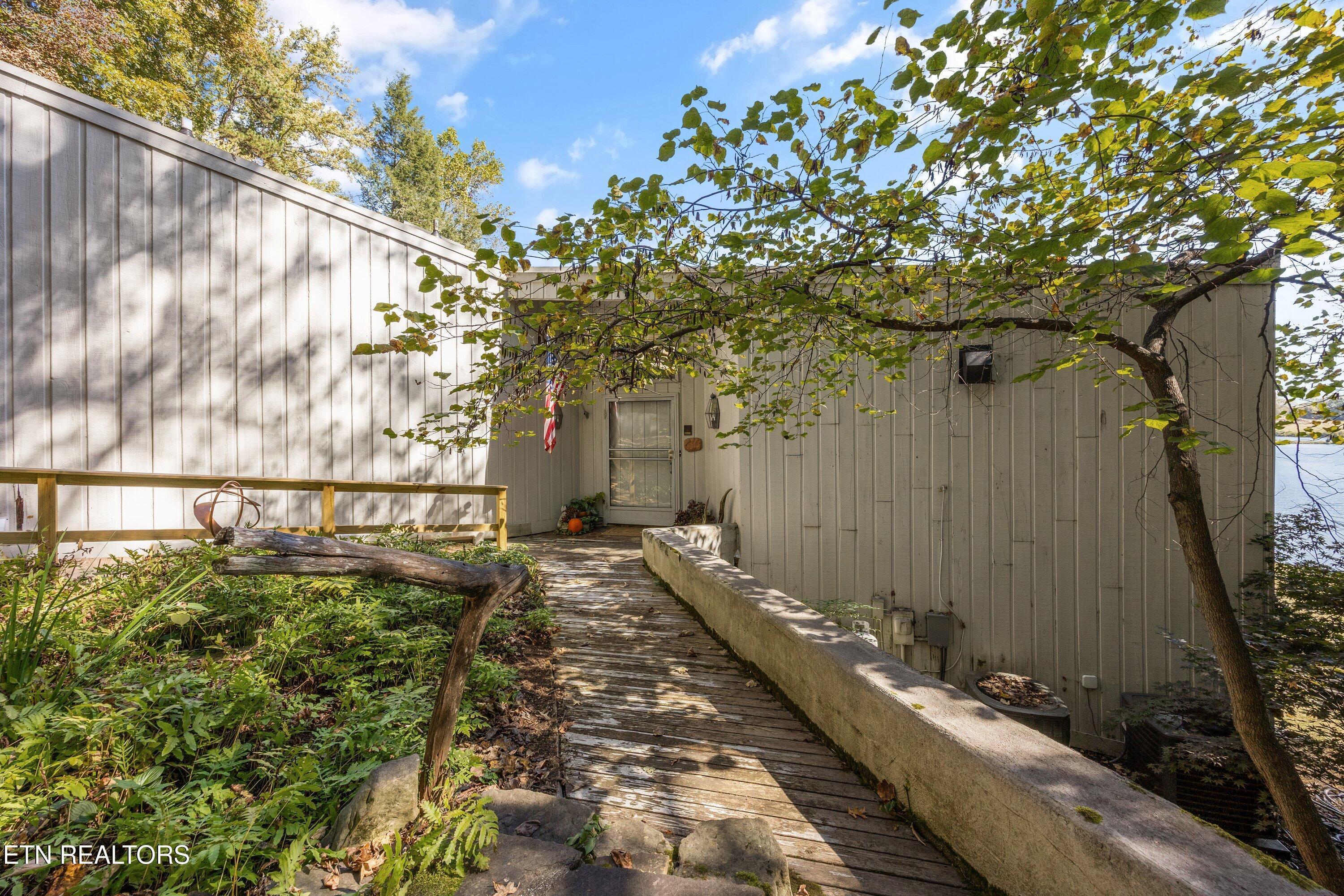 8832 Cove Point Lane, Knoxville, TN - Fort Loudoun and Tellico Lake Real Estate - Image# 8