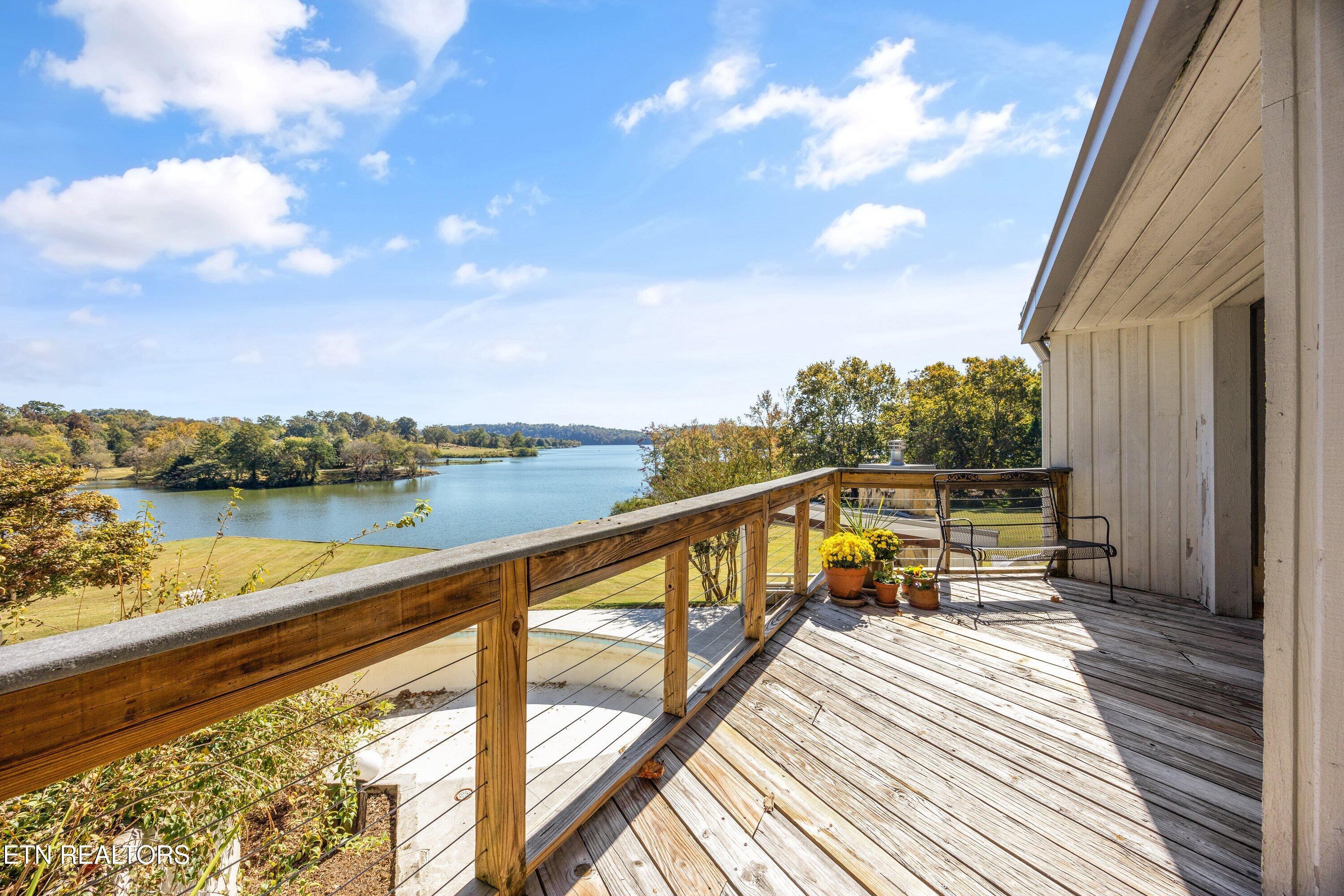 8832 Cove Point Lane, Knoxville, TN - Fort Loudoun and Tellico Lake Real Estate - Image# 10