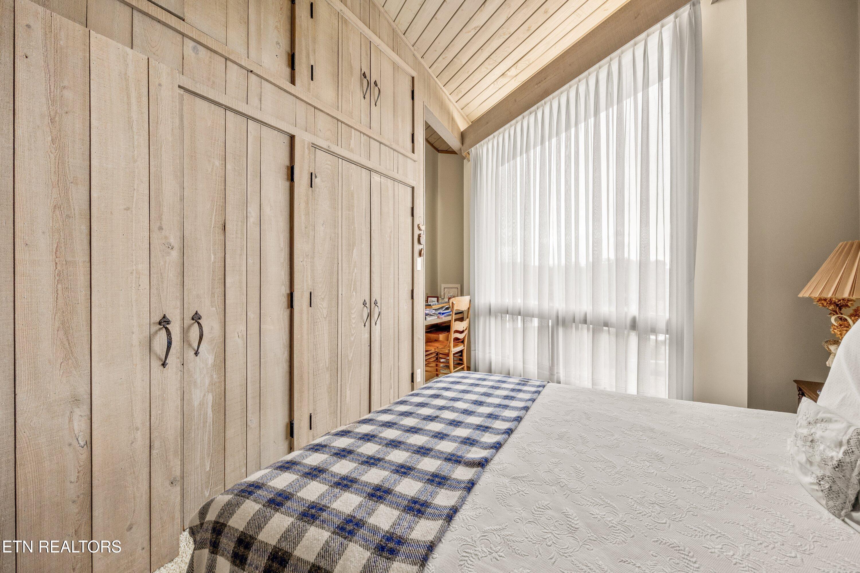 8832 Cove Point Lane, Knoxville, TN - Fort Loudoun and Tellico Lake Real Estate - Image# 43