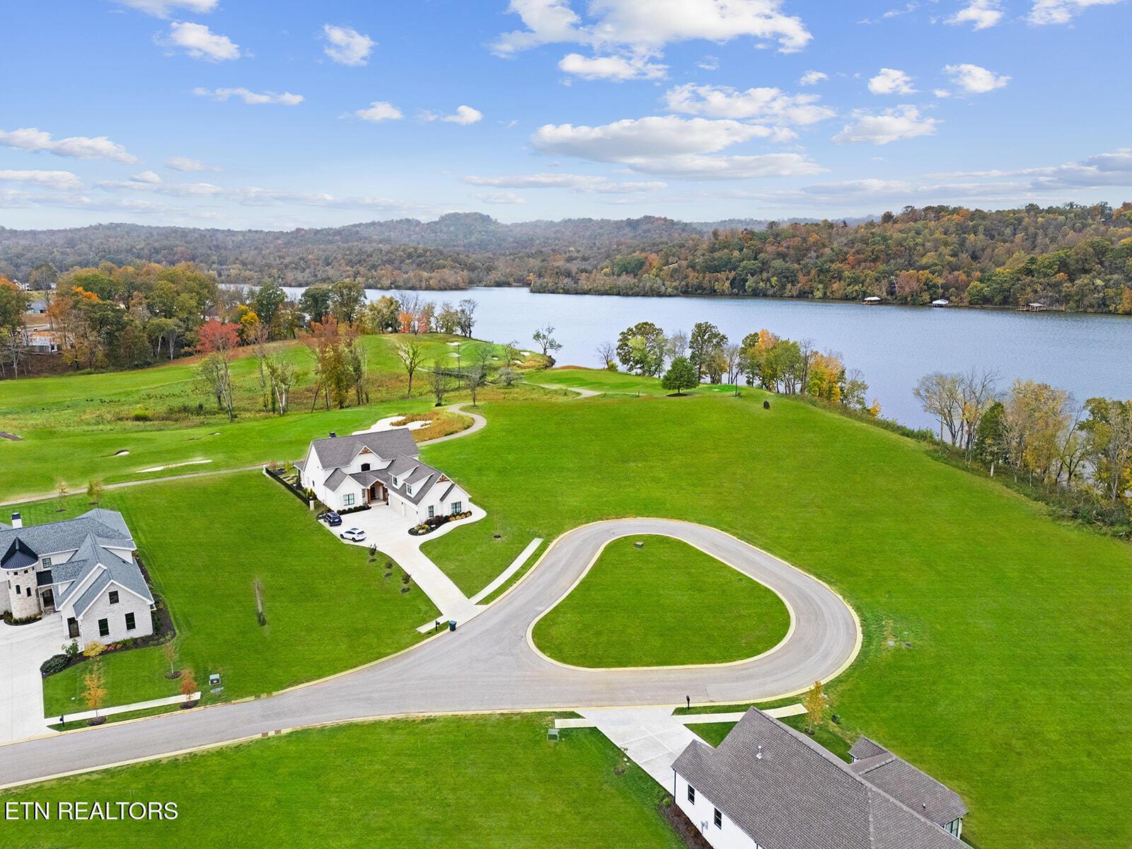 5275 Old Club Rd, Loudon, TN - Fort Loudoun and Tellico Lake Real Estate - Image# 1