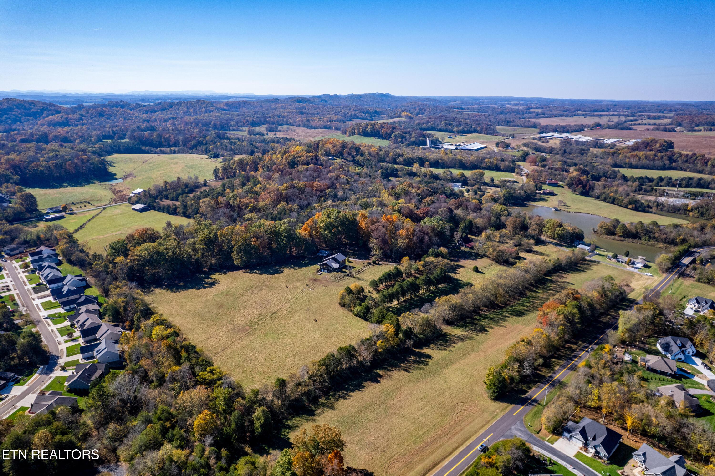 3070 W Fork Rd, Loudon, TN - Fort Loudoun and Tellico Lake Real Estate - Image# 49