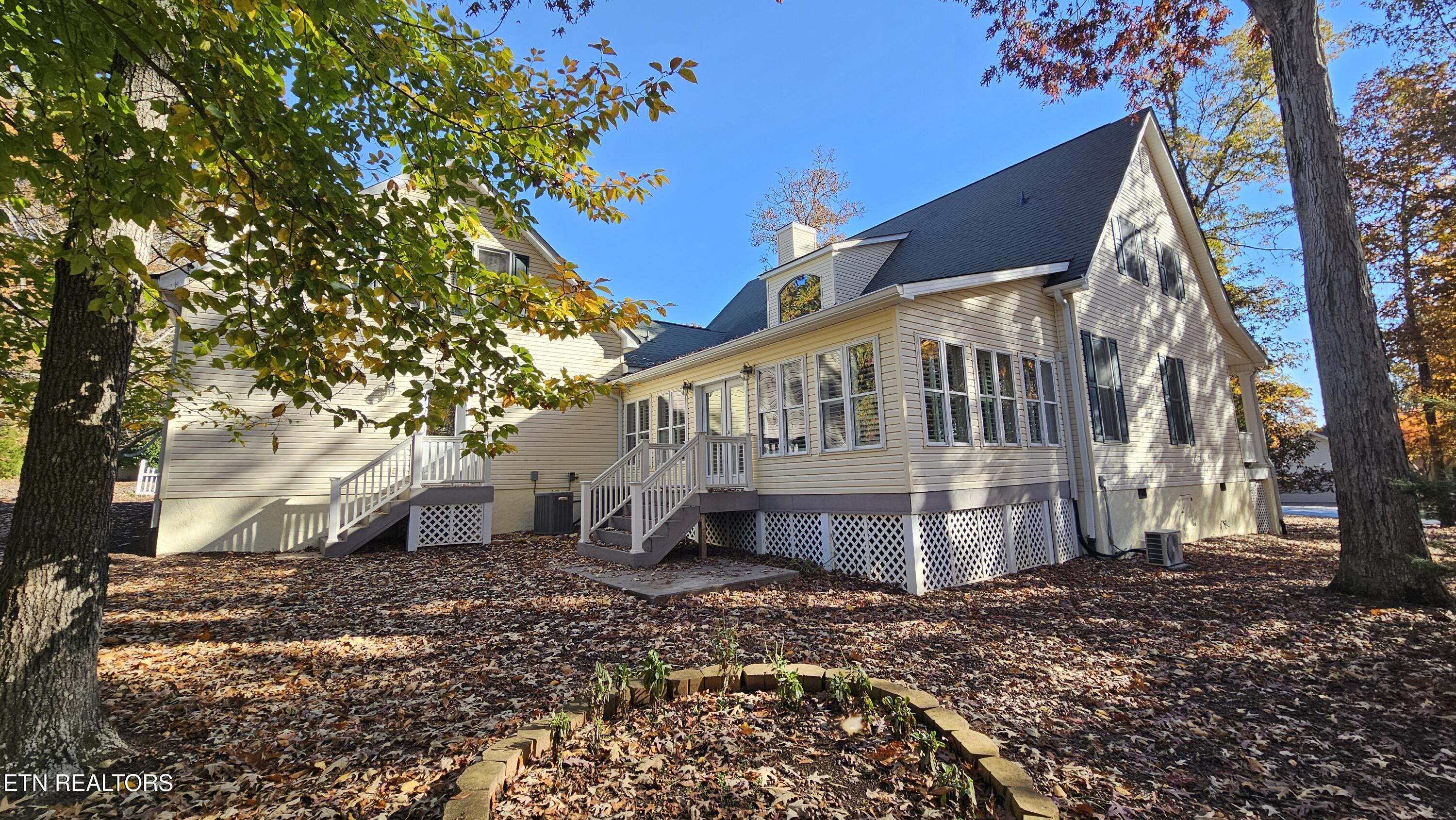 302 Oostanali Circle, Loudon, TN - Fort Loudoun and Tellico Lake Real Estate - Image# 8