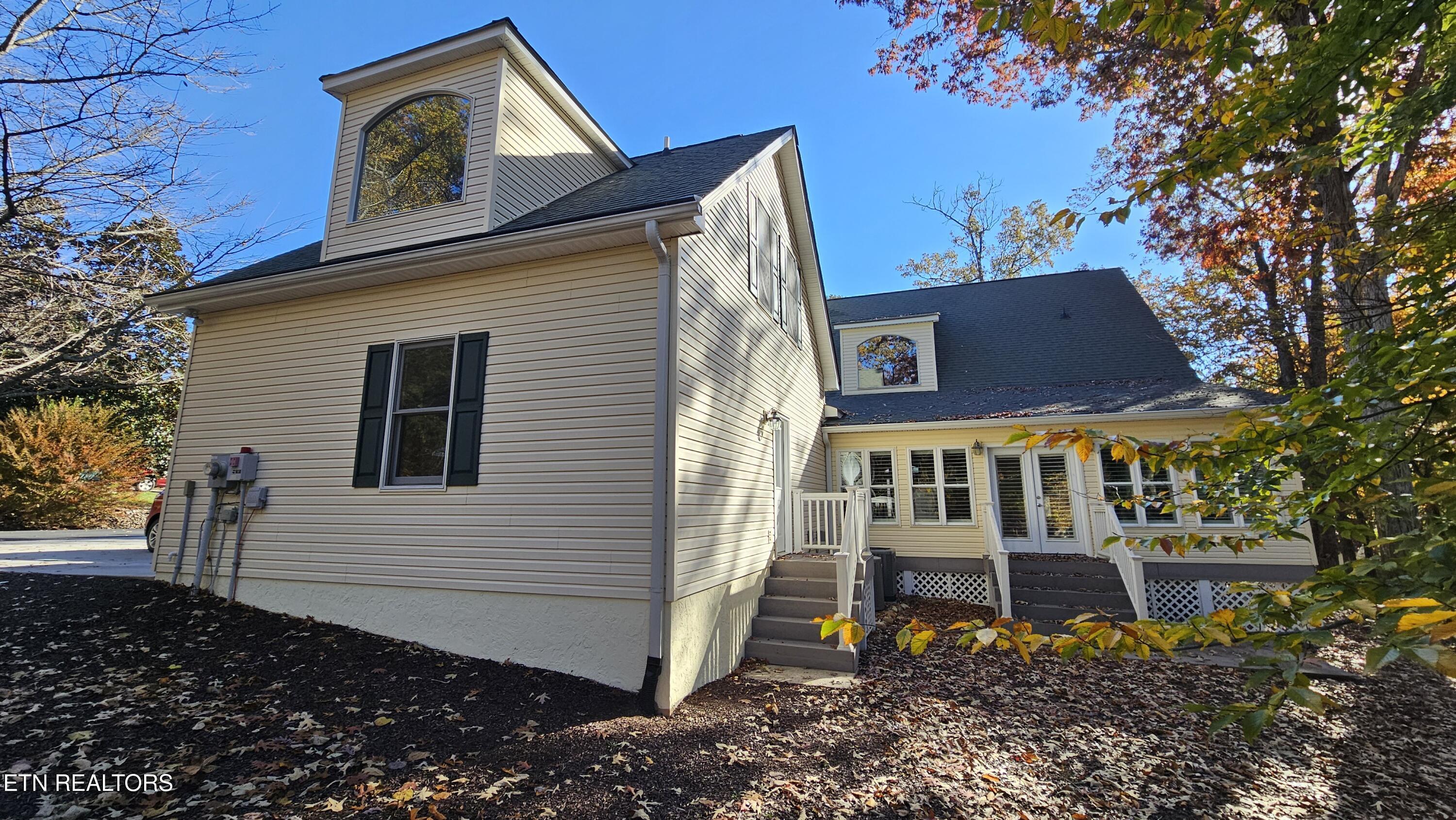 302 Oostanali Circle, Loudon, TN - Fort Loudoun and Tellico Lake Real Estate - Image# 9