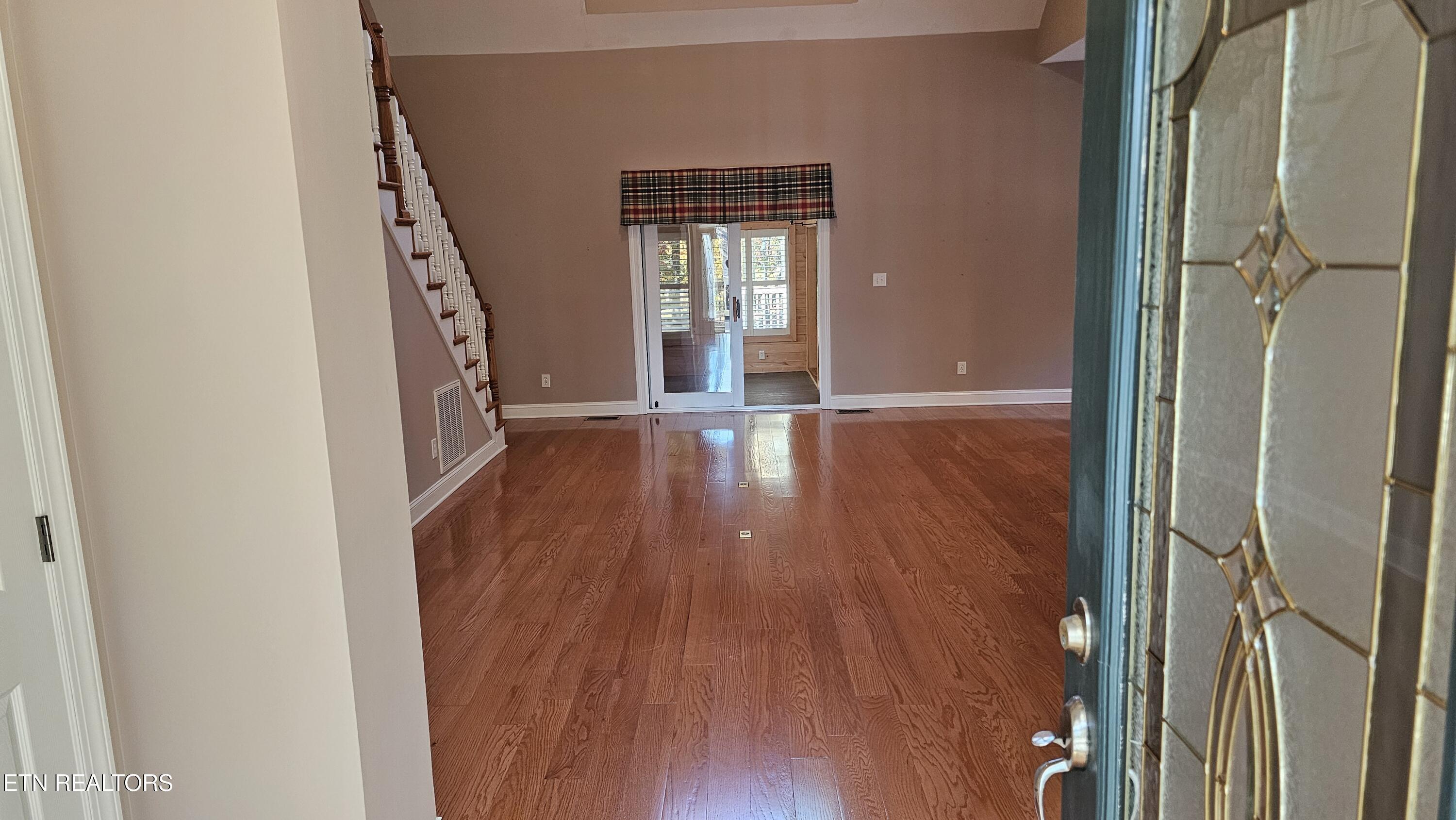 302 Oostanali Circle, Loudon, TN - Fort Loudoun and Tellico Lake Real Estate - Image# 10