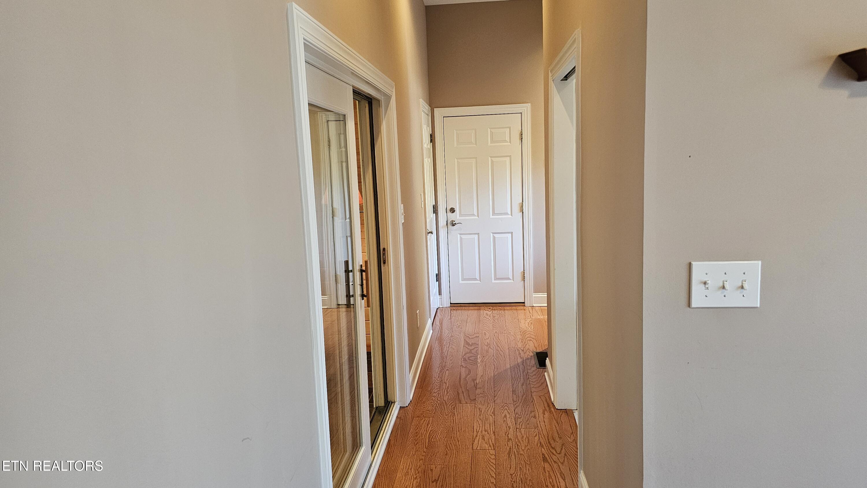 302 Oostanali Circle, Loudon, TN - Fort Loudoun and Tellico Lake Real Estate - Image# 20