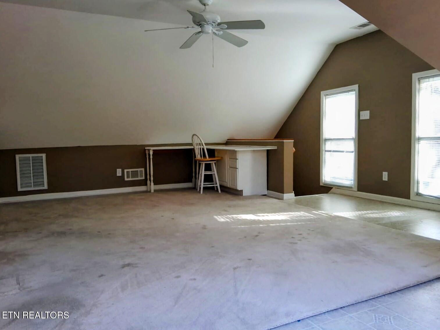 302 Oostanali Circle, Loudon, TN - Fort Loudoun and Tellico Lake Real Estate - Image# 65