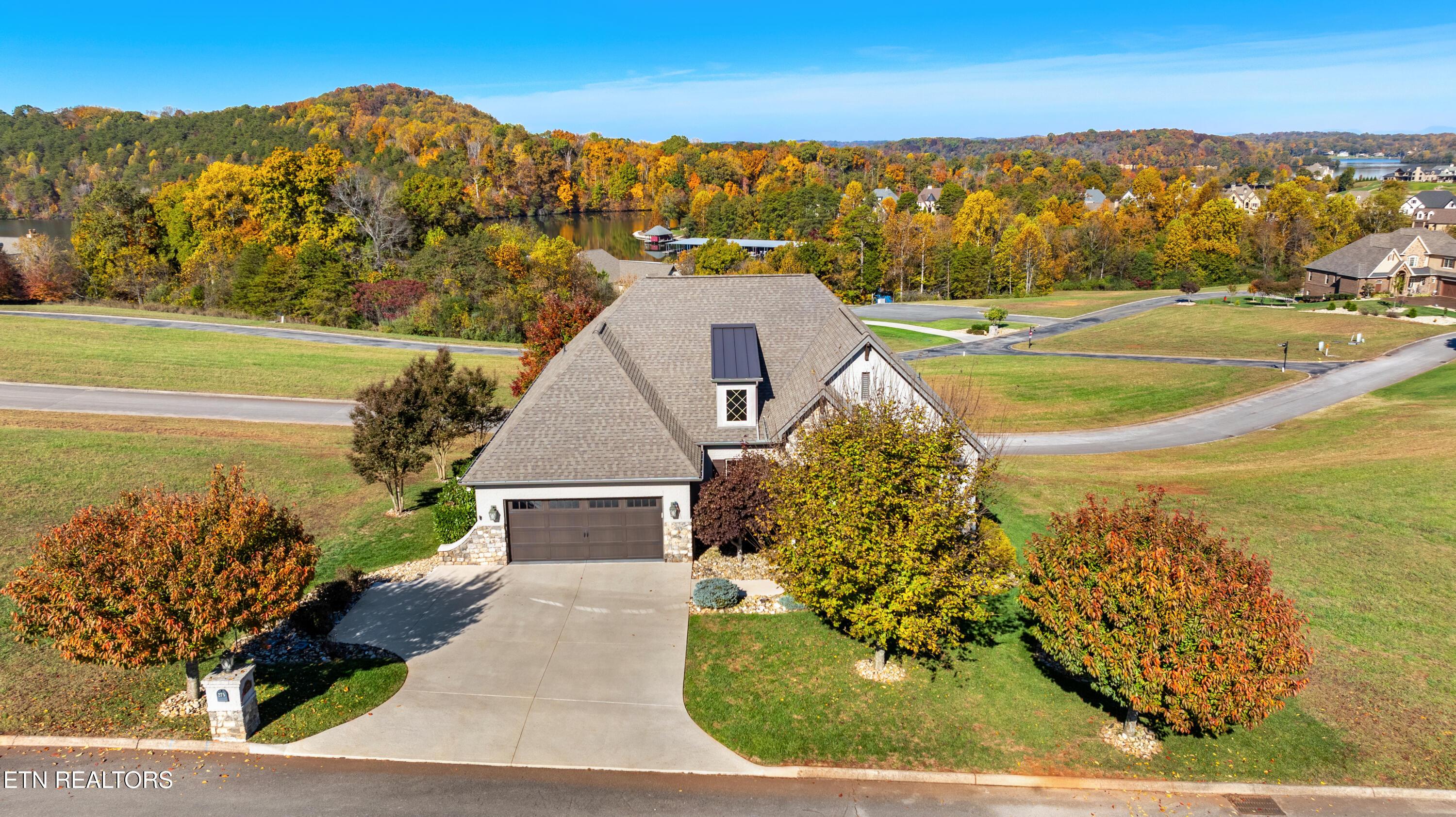 275 Hummingbird Drive, Vonore, TN - Fort Loudoun and Tellico Lake Real Estate - Image# 1