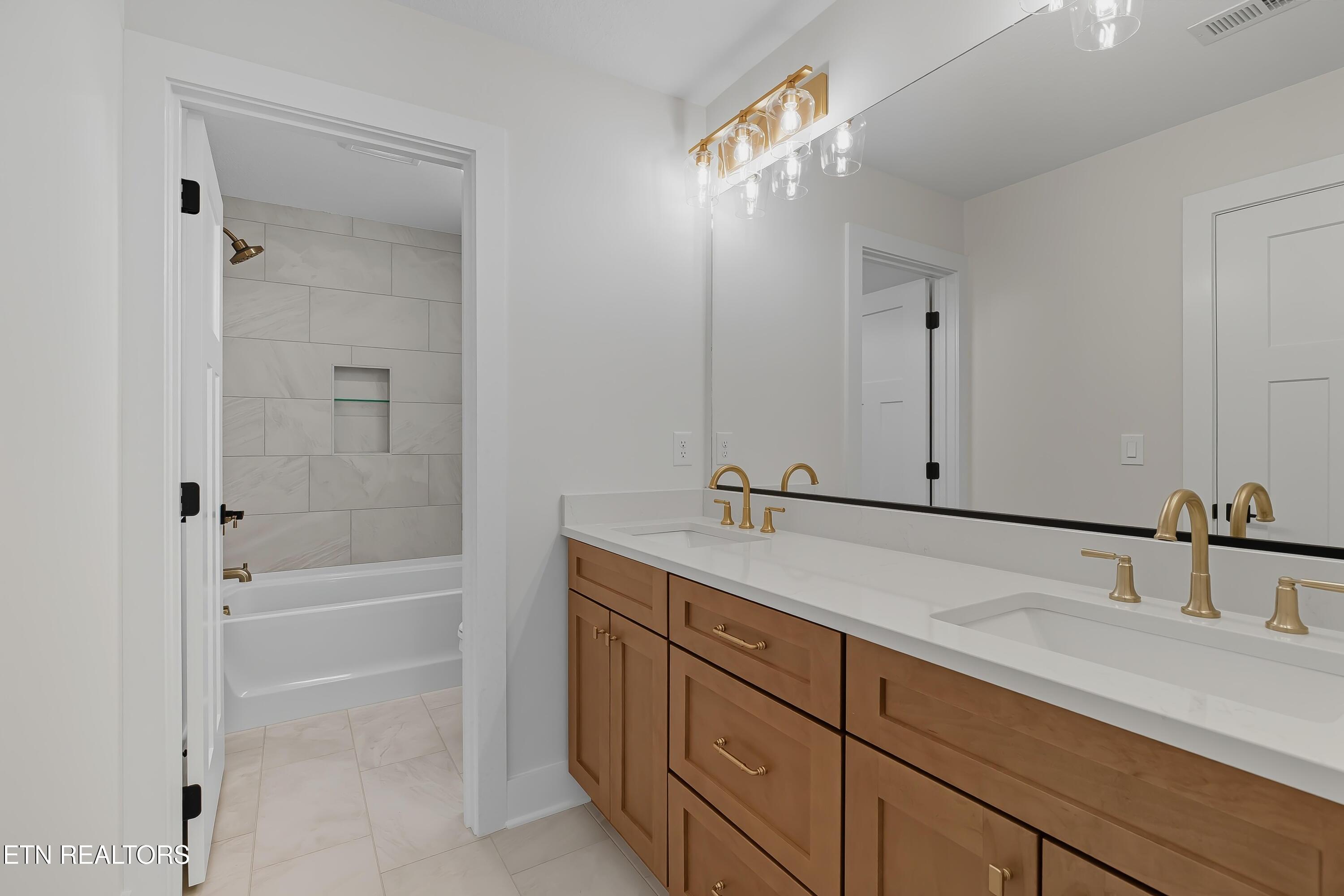 1245 Wagon Hitch Rd, Knoxville, TN - Fort Loudoun and Tellico Lake Real Estate - Image# 43