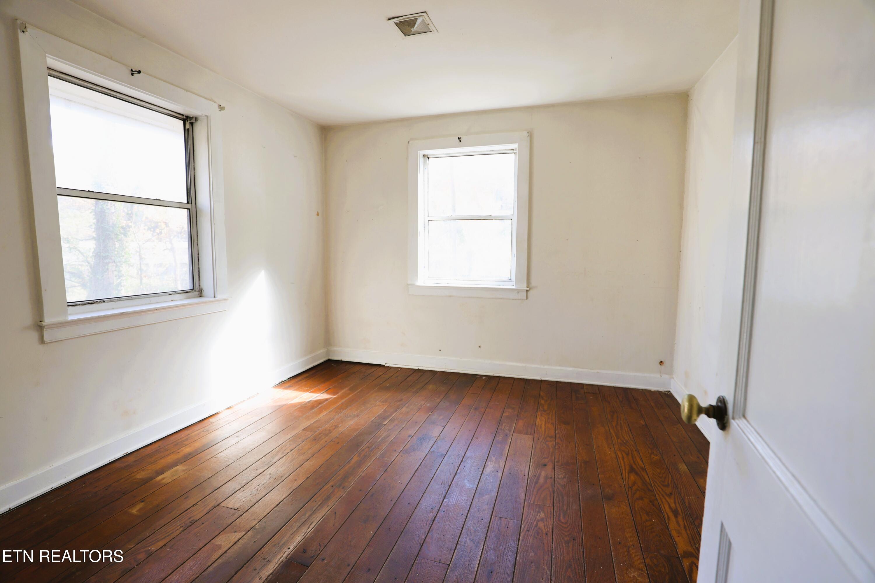 2353 Quiet Side Lane, Knoxville, TN - Fort Loudoun and Tellico Lake Real Estate - Image# 16