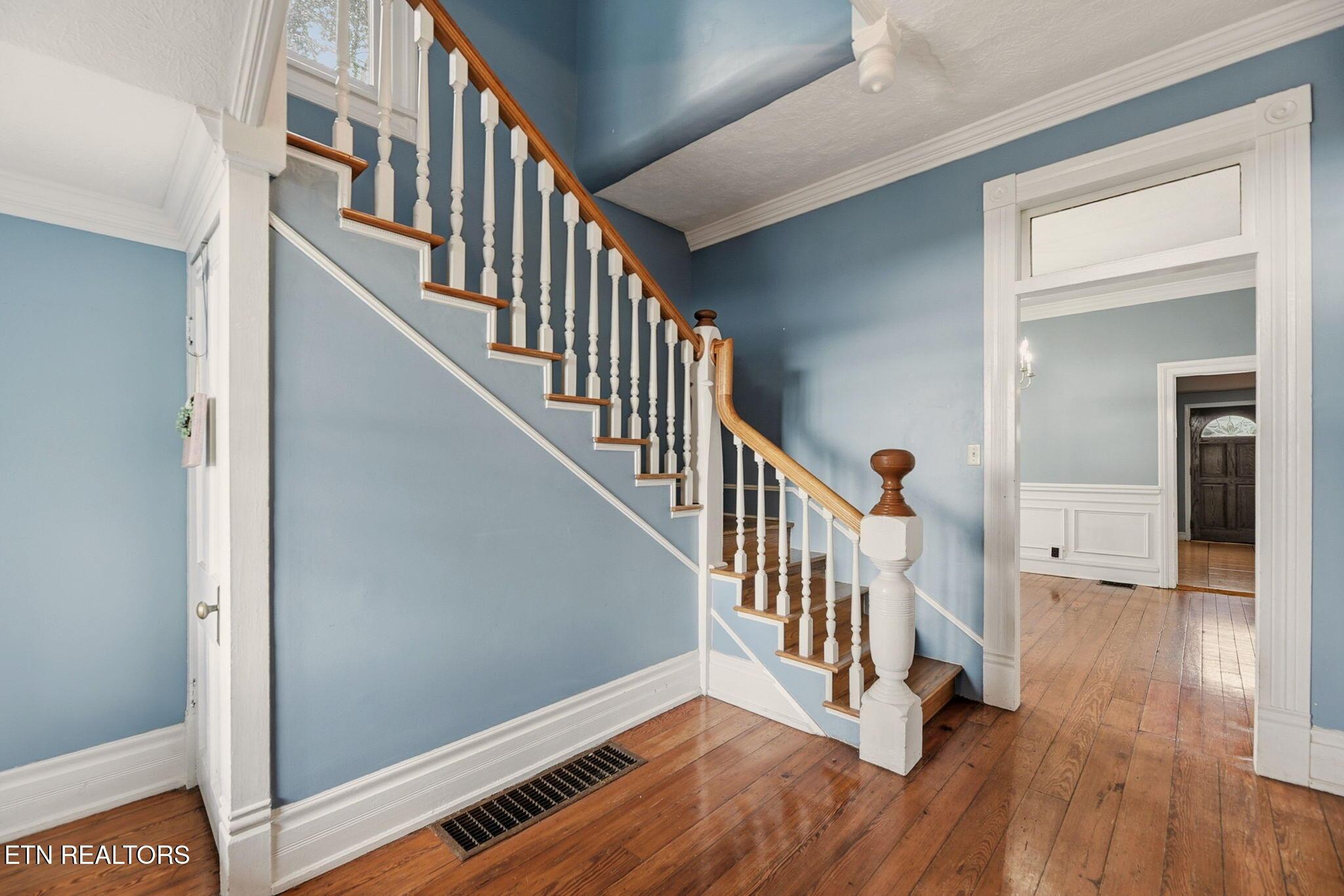 403 E 2nd Ave, Lenoir City, TN - Fort Loudoun and Tellico Lake Real Estate - Image# 9