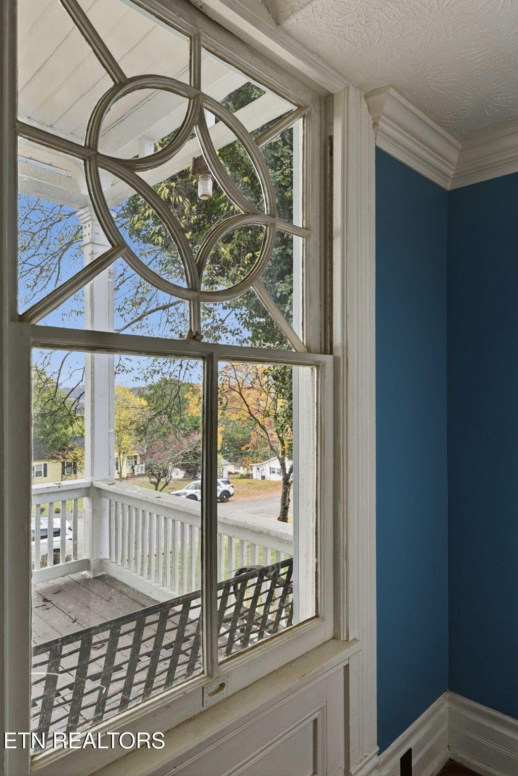 403 E 2nd Ave, Lenoir City, TN - Fort Loudoun and Tellico Lake Real Estate - Image# 8