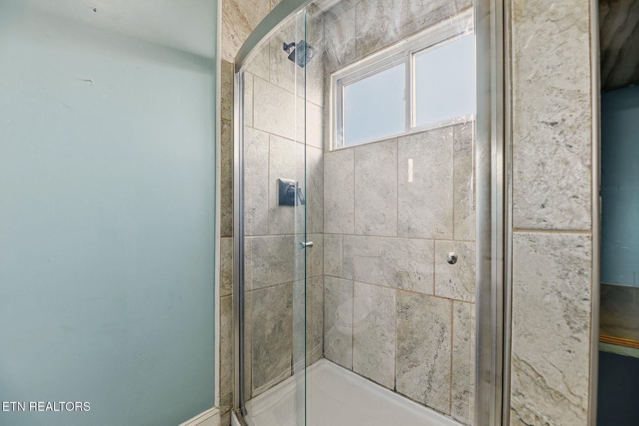 403 E 2nd Ave, Lenoir City, TN - Fort Loudoun and Tellico Lake Real Estate - Image# 26