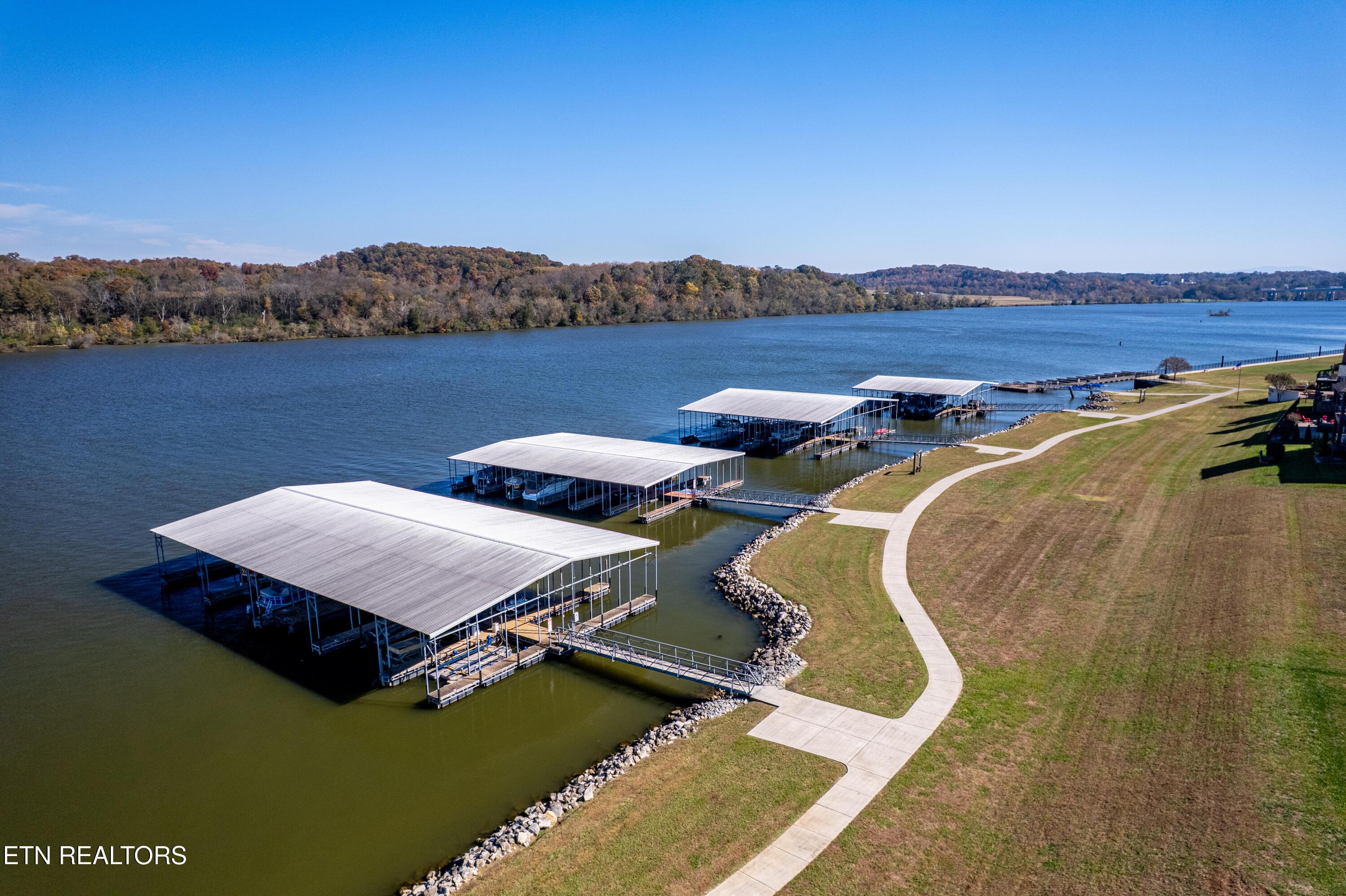 316 Cape Lookout, Loudon, TN - Fort Loudoun and Tellico Lake Real Estate - Image# 2