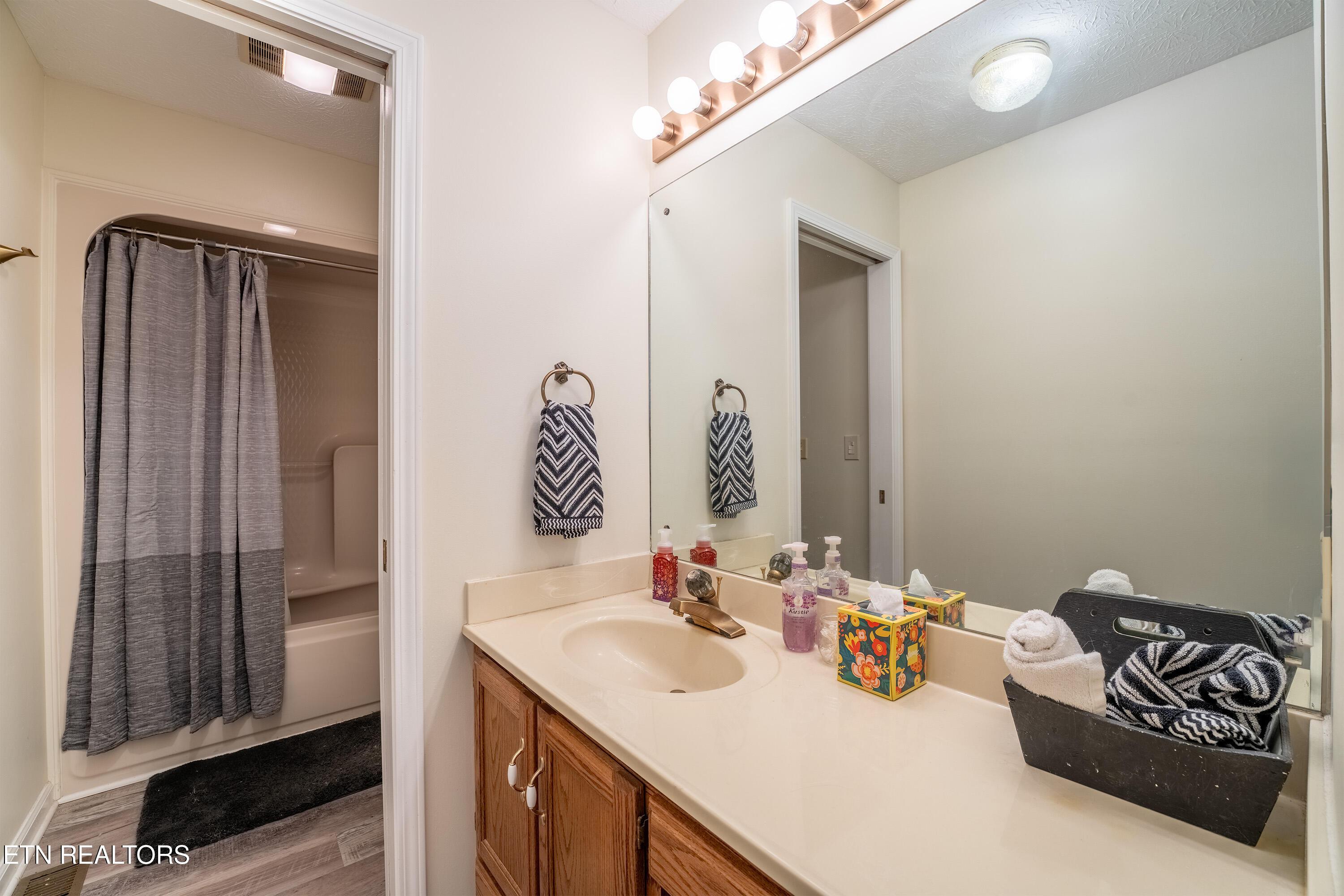 301 Cheestana Way, Loudon, TN - Fort Loudoun and Tellico Lake Real Estate - Image# 15