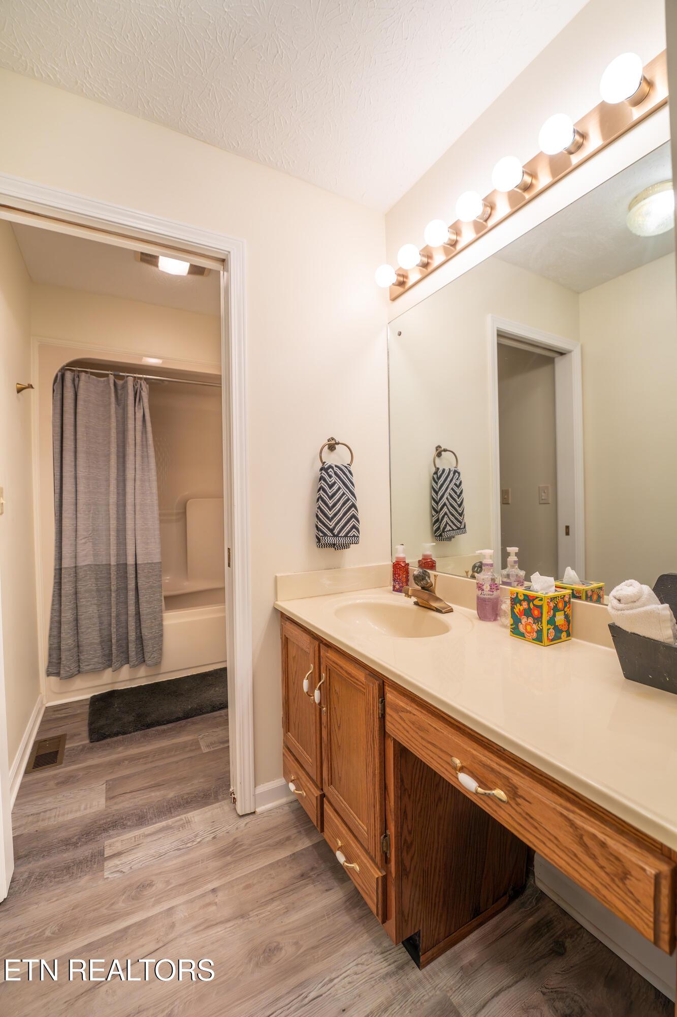 301 Cheestana Way, Loudon, TN - Fort Loudoun and Tellico Lake Real Estate - Image# 16