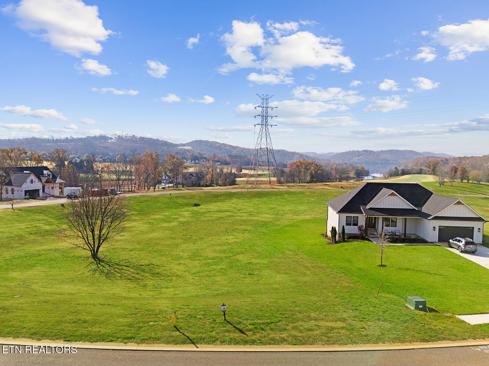 121 Purple Iris Place, Loudon, TN - Fort Loudoun and Tellico Lake Real Estate - Image# 4