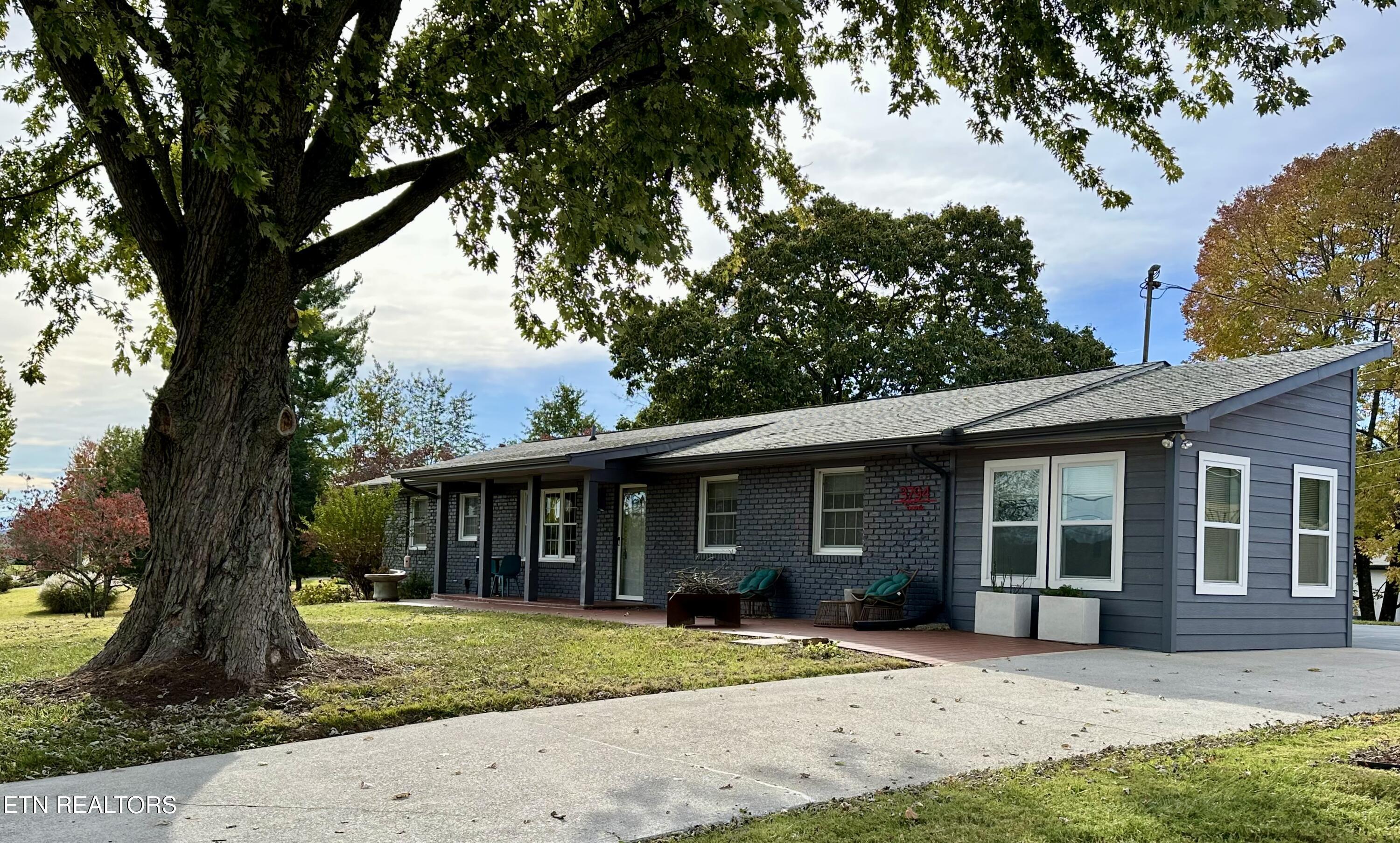 3794 Scenic Drive, Lenoir City, TN - Fort Loudoun and Tellico Lake Real Estate - Image# 4