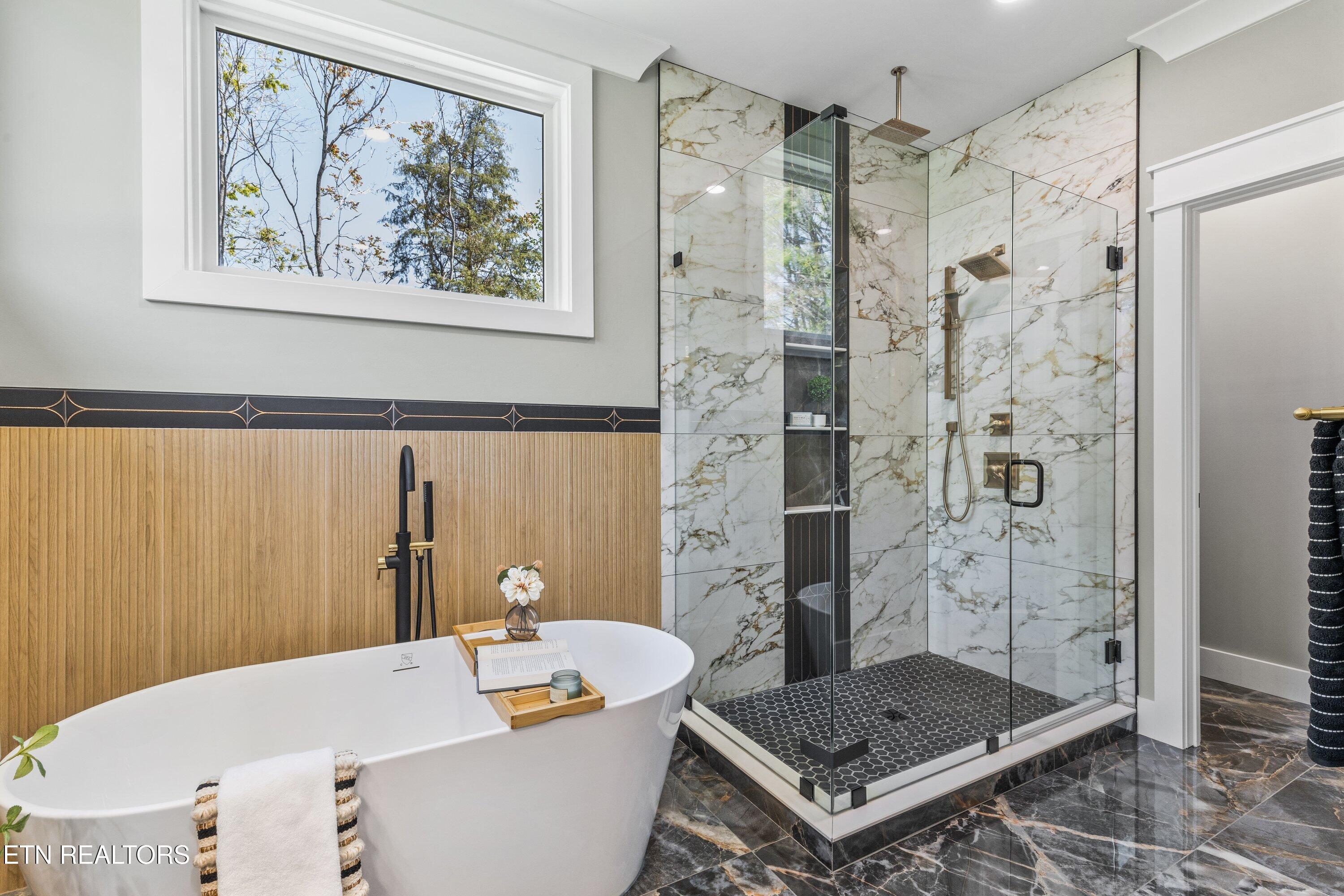 404 Elokwa Place, Loudon, TN - Fort Loudoun and Tellico Lake Real Estate - Image# 17