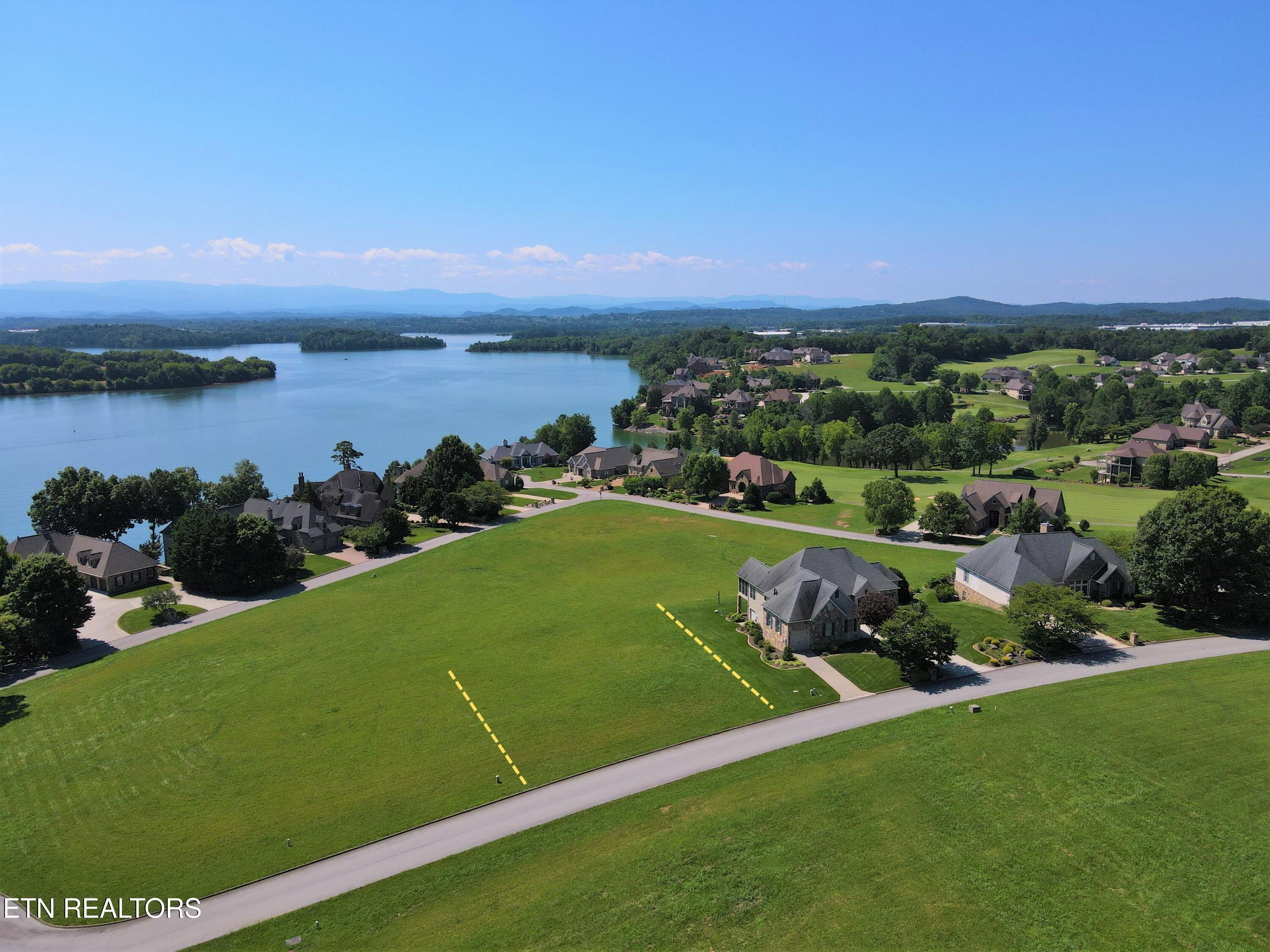 220 Gold Finch Lane, Vonore, TN - Fort Loudoun and Tellico Lake Real Estate - Image# 3