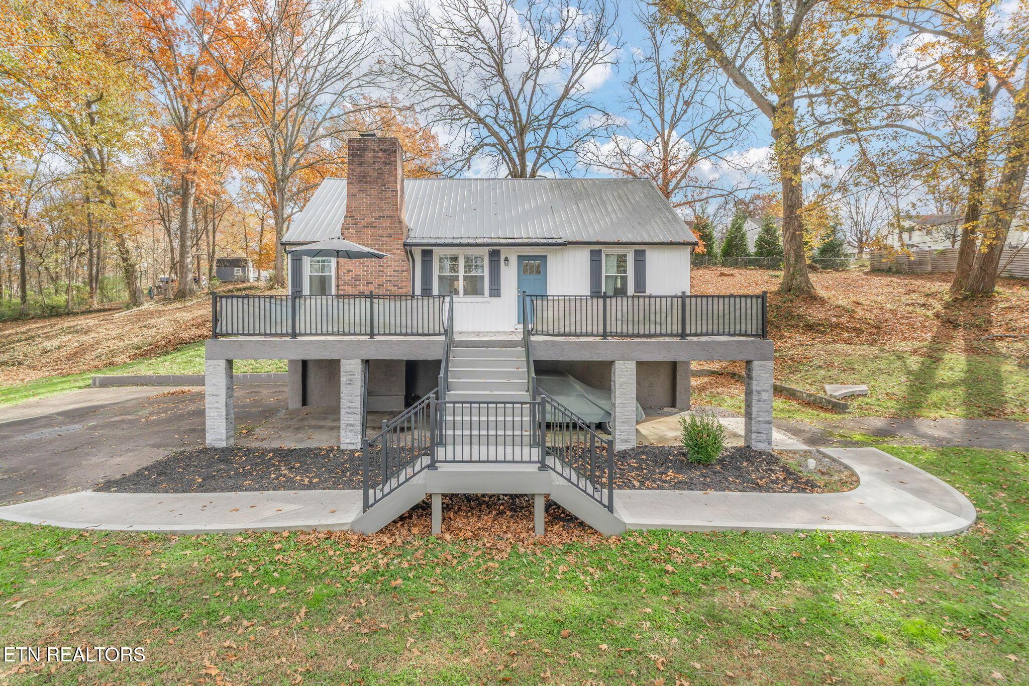 314 W Young High Pike, Knoxville, TN - Fort Loudoun and Tellico Lake Real Estate - Image# 1