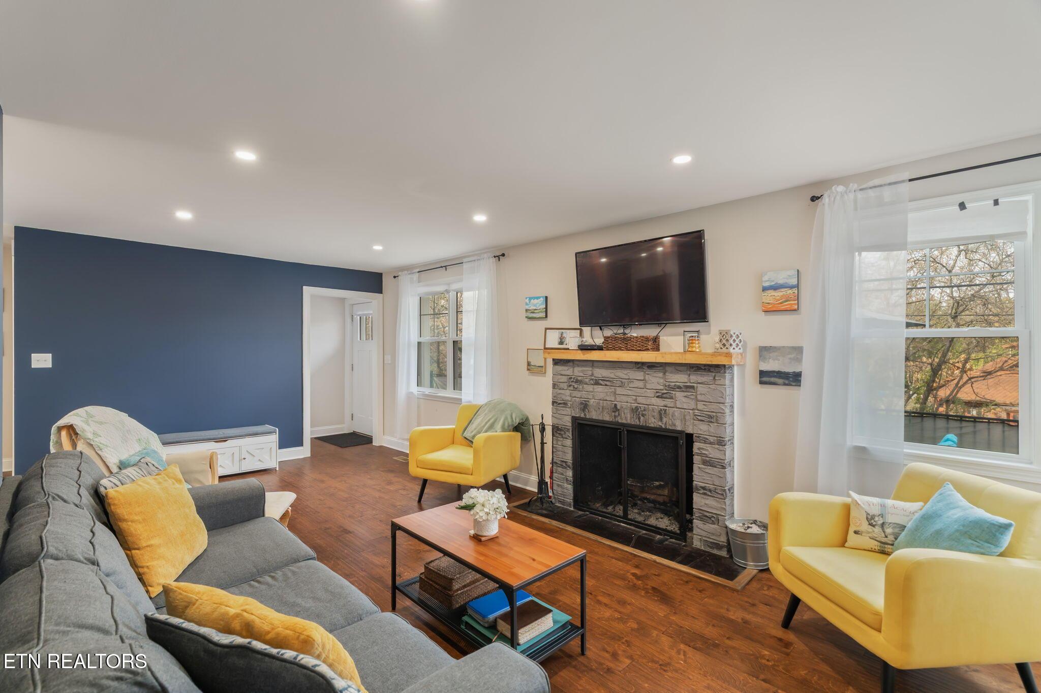 314 W Young High Pike, Knoxville, TN - Fort Loudoun and Tellico Lake Real Estate - Image# 5