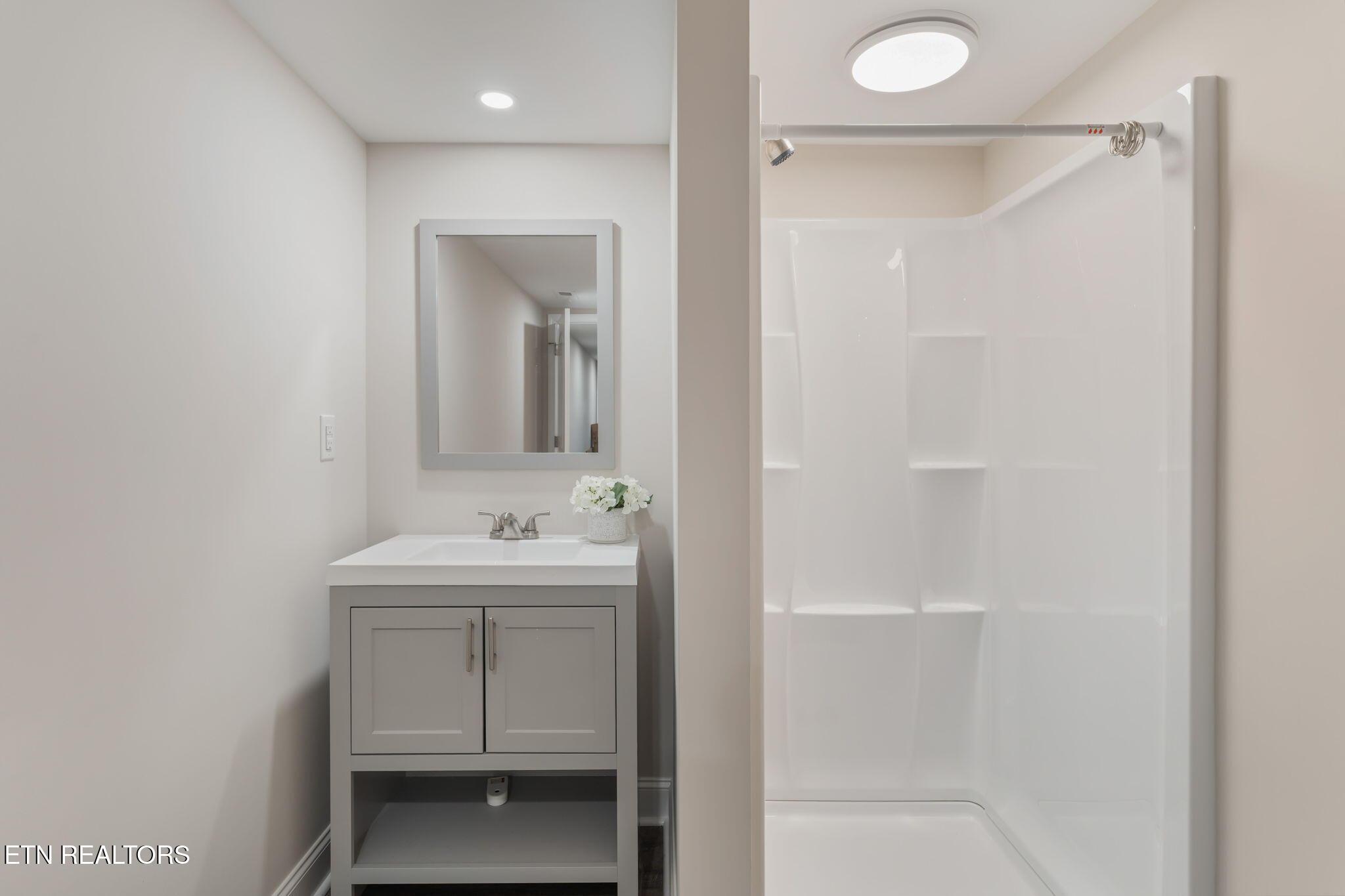 314 W Young High Pike, Knoxville, TN - Fort Loudoun and Tellico Lake Real Estate - Image# 14