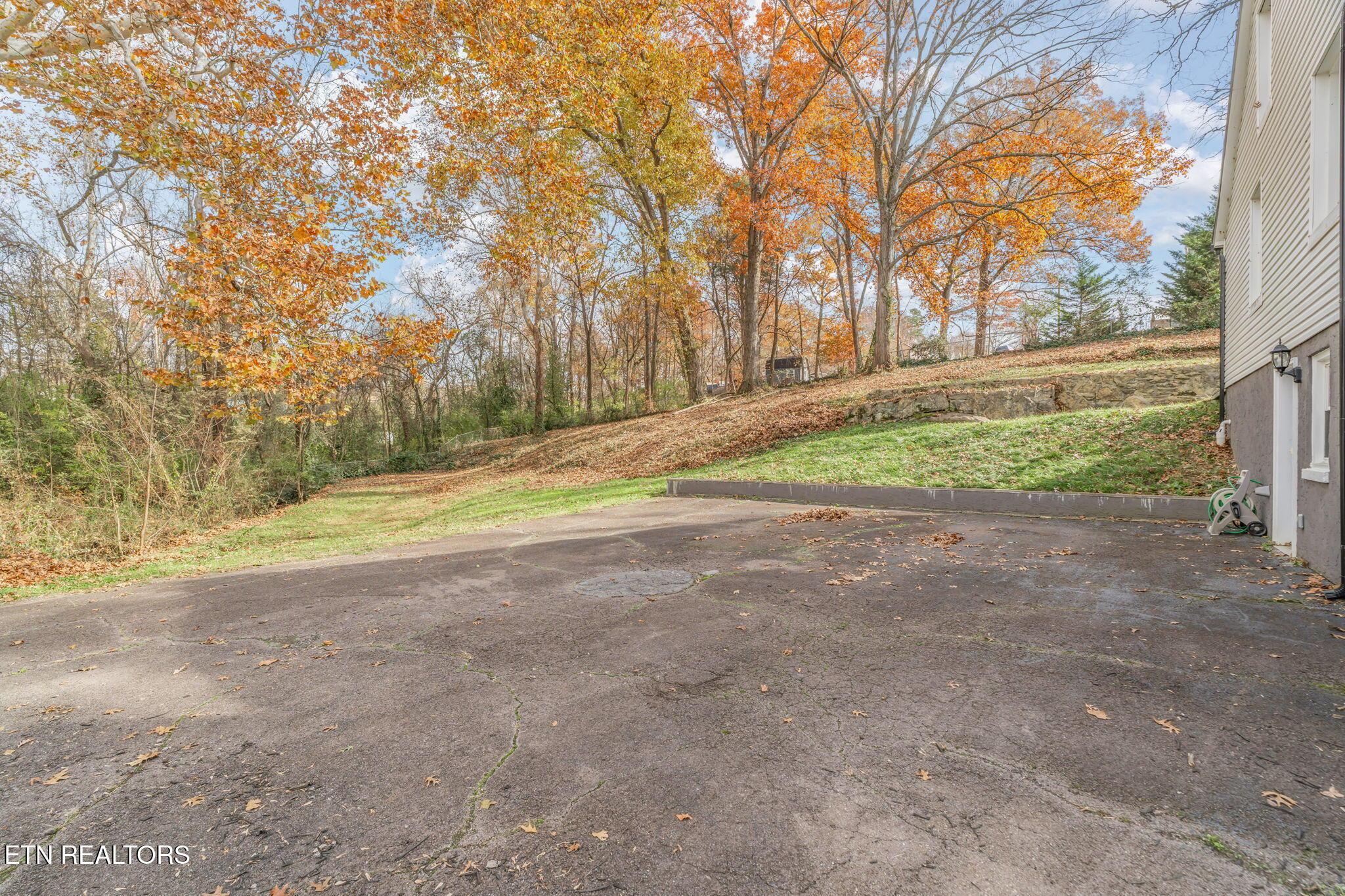 314 W Young High Pike, Knoxville, TN - Fort Loudoun and Tellico Lake Real Estate - Image# 19