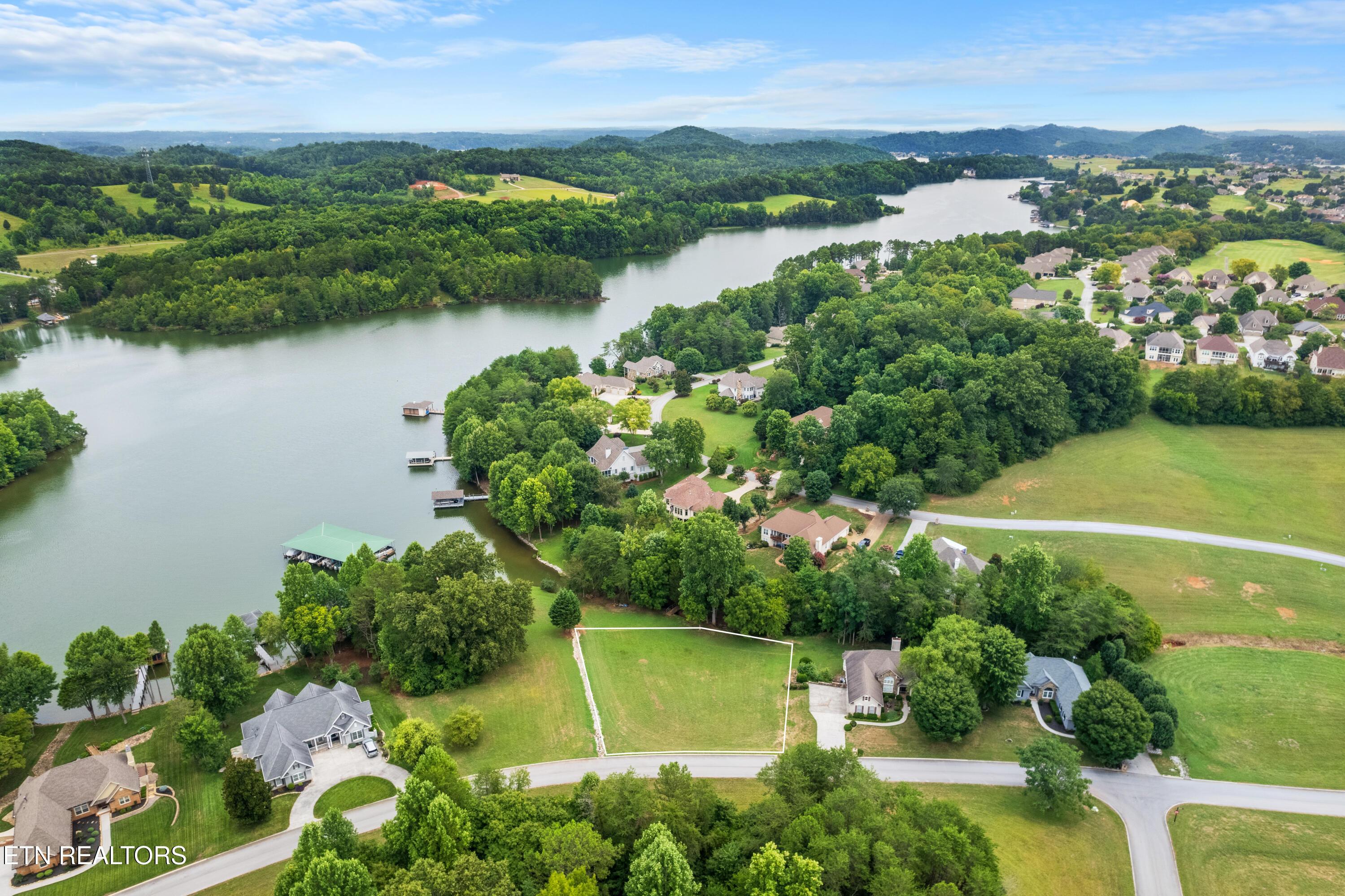 708 Wood Duck Drive, Vonore, TN - Fort Loudoun and Tellico Lake Real Estate - Image# 7