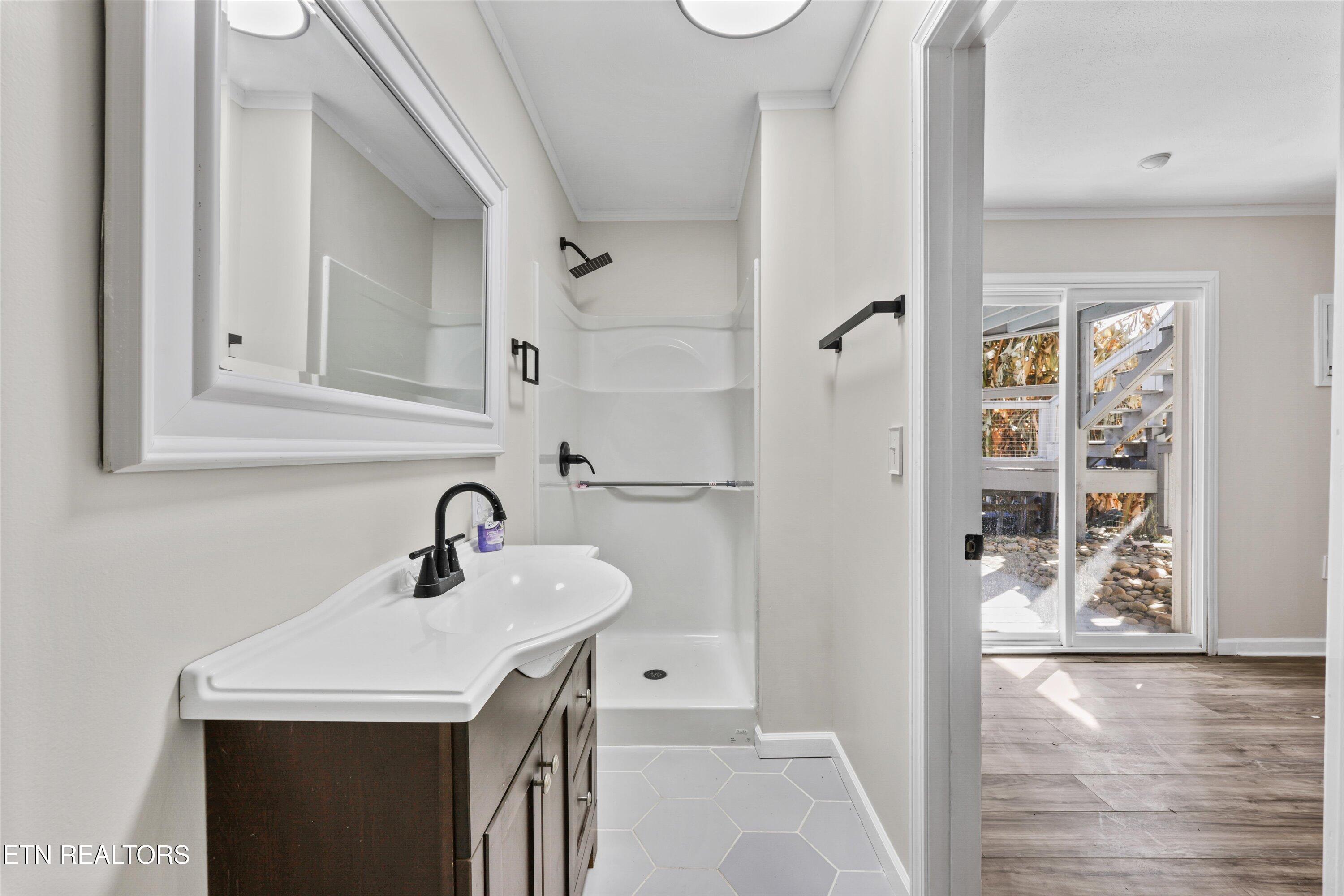 9820 Crestline Drive, Knoxville, TN - Fort Loudoun and Tellico Lake Real Estate - Image# 30